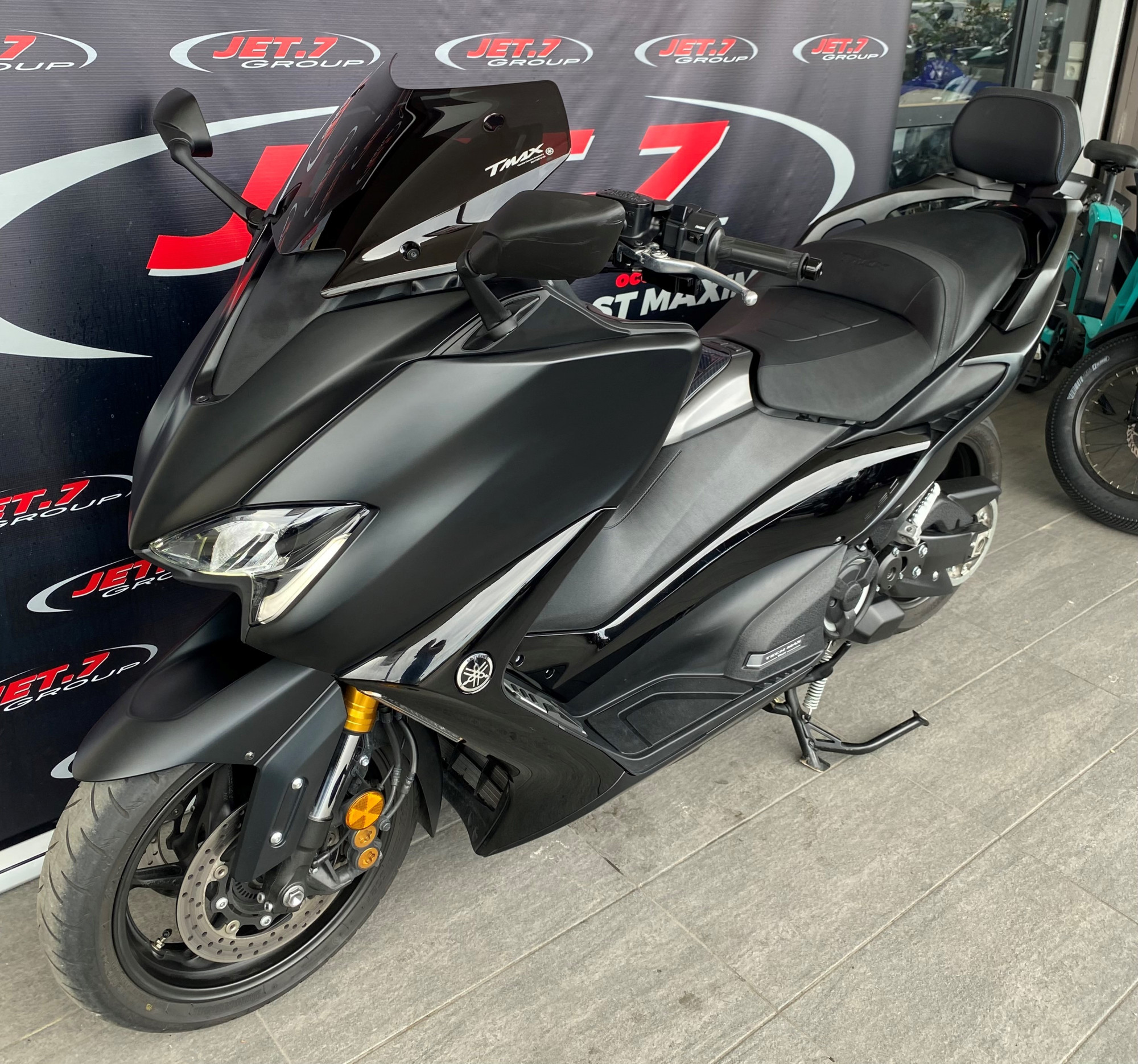 photo de YAMAHA XP T-MAX 560 TECH MAX 560 occasion de couleur  en vente à Ste Maxime n°3