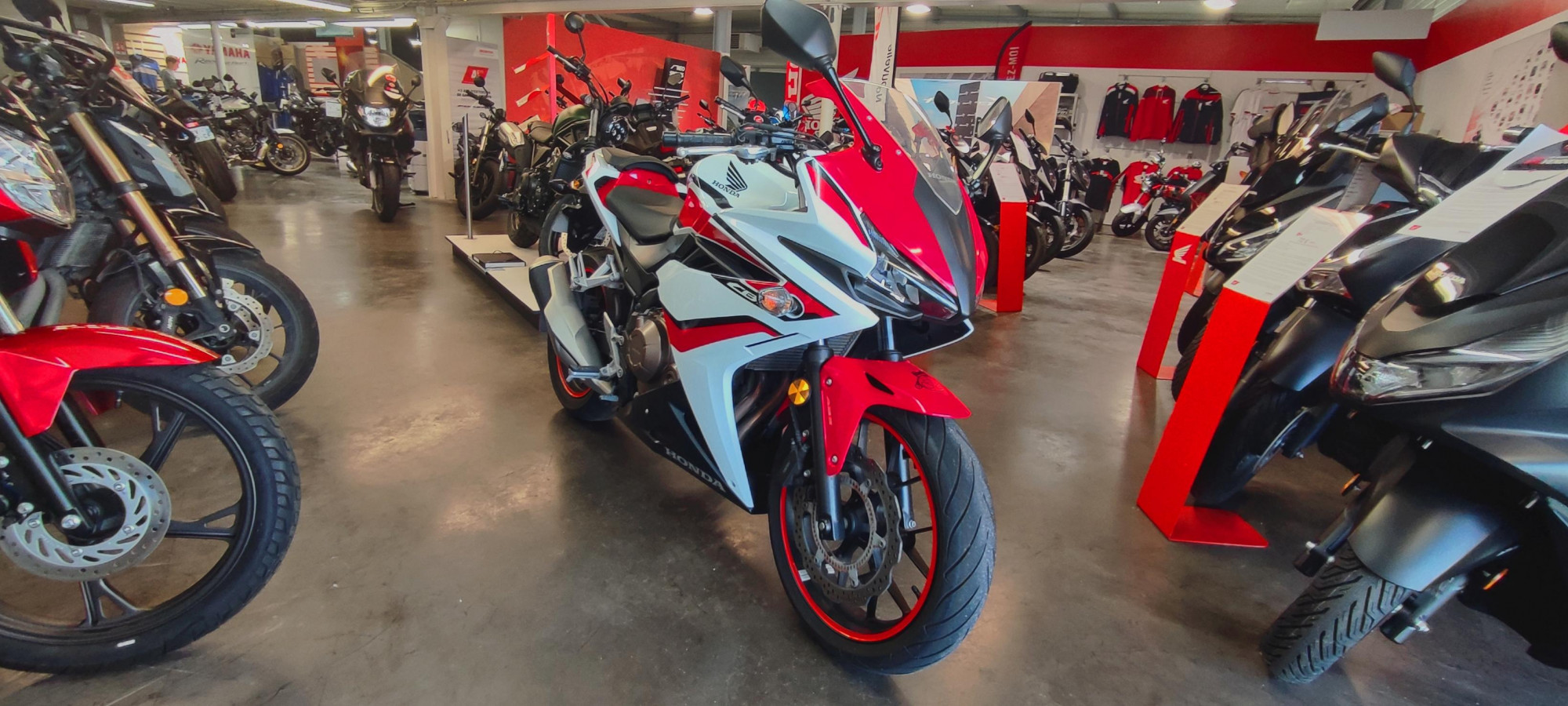 photo de HONDA CBR 500 R 500 occasion de couleur  en vente à SAINT MARTIN BOULOGNE n°3