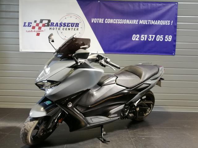 photo de YAMAHA TMAX 560 TECH MAX 560 occasion de couleur  en vente à La Roche Sur Yon n°2