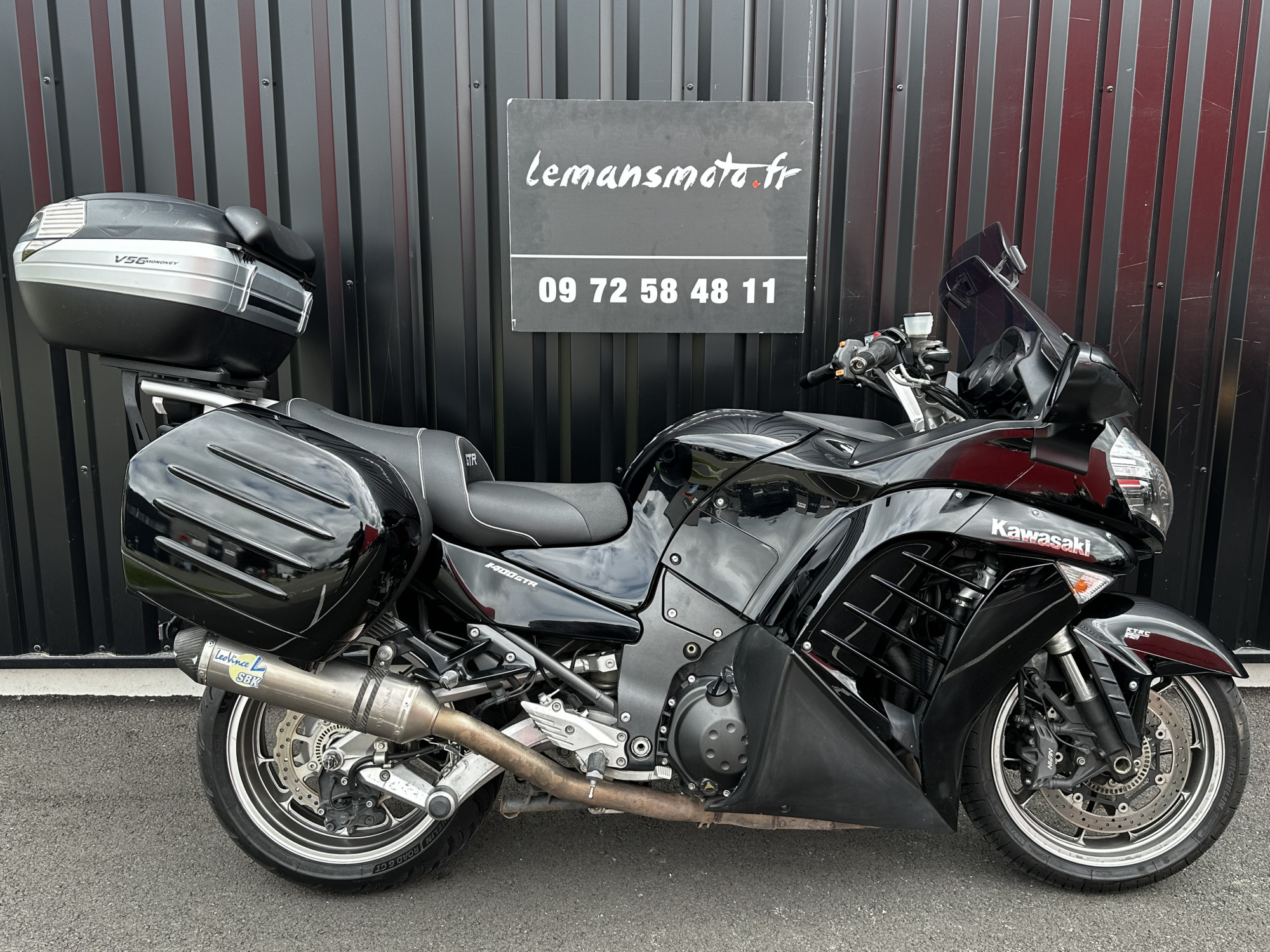 photo de KAWASAKI GTR 1400 occasion de couleur  en vente à Ruaudin n°1