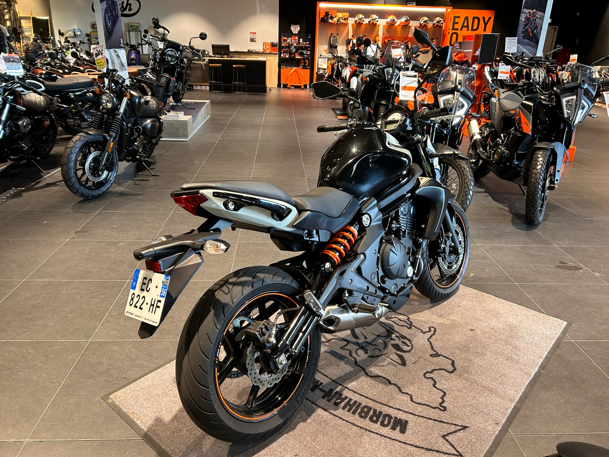 photo de KAWASAKI ER-6 650 occasion de couleur  en vente à Lorient n°2