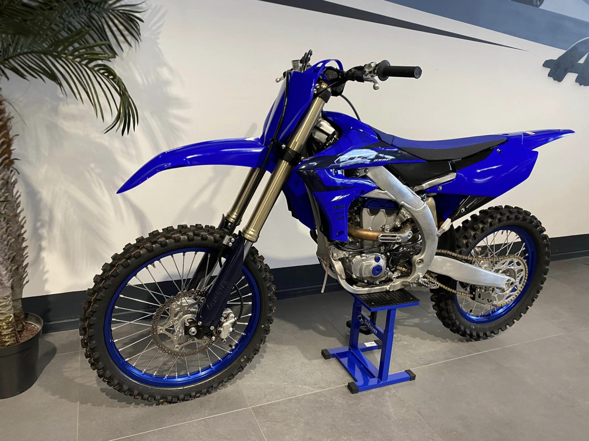 photo de YAMAHA YZ 250 occasion de couleur  en vente à Abbeville n°2