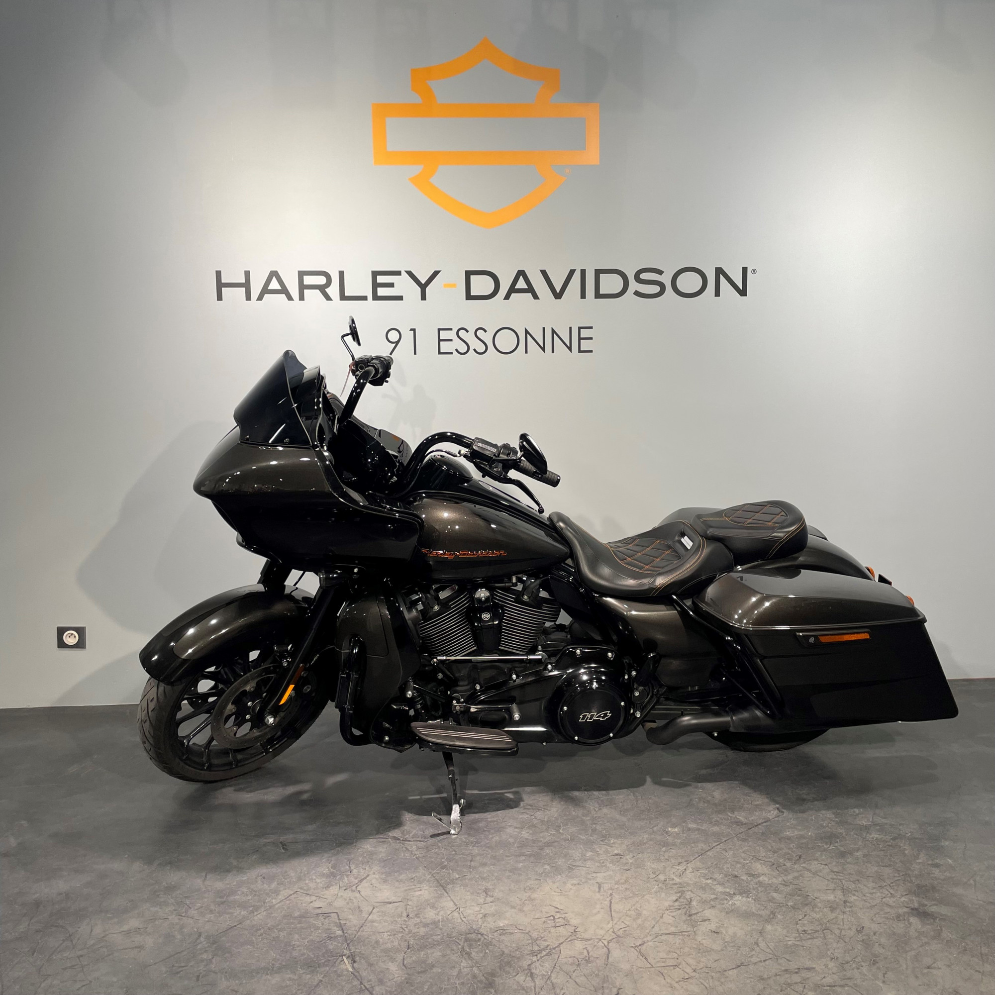 photo de HARLEY DAVIDSON TOURING ROAD GLIDE 1868 SPECIAL 1868 occasion de couleur  en vente à Ballainvilliers n°2