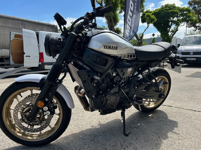 photo de YAMAHA XSR 700 LEGACY 700 occasion de couleur  en vente à Conflans Ste Honorine n°2