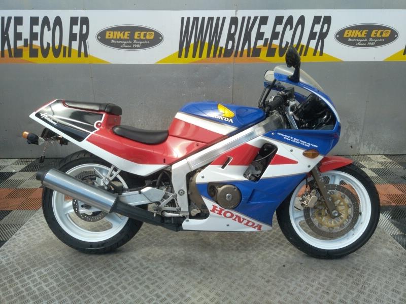 Annonce moto Honda CBR 250 R