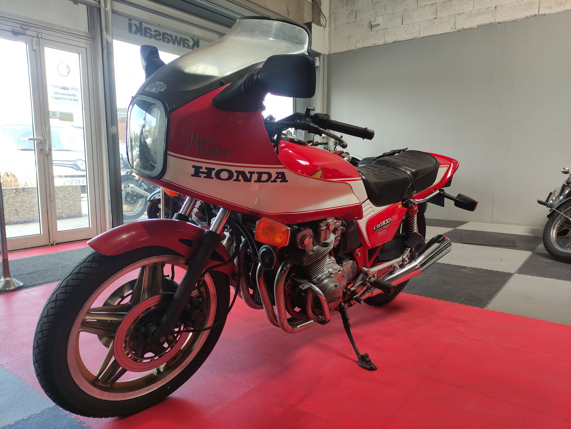 photo de HONDA BOL D'OR 900 occasion de couleur  en vente à Vitrolles n°1