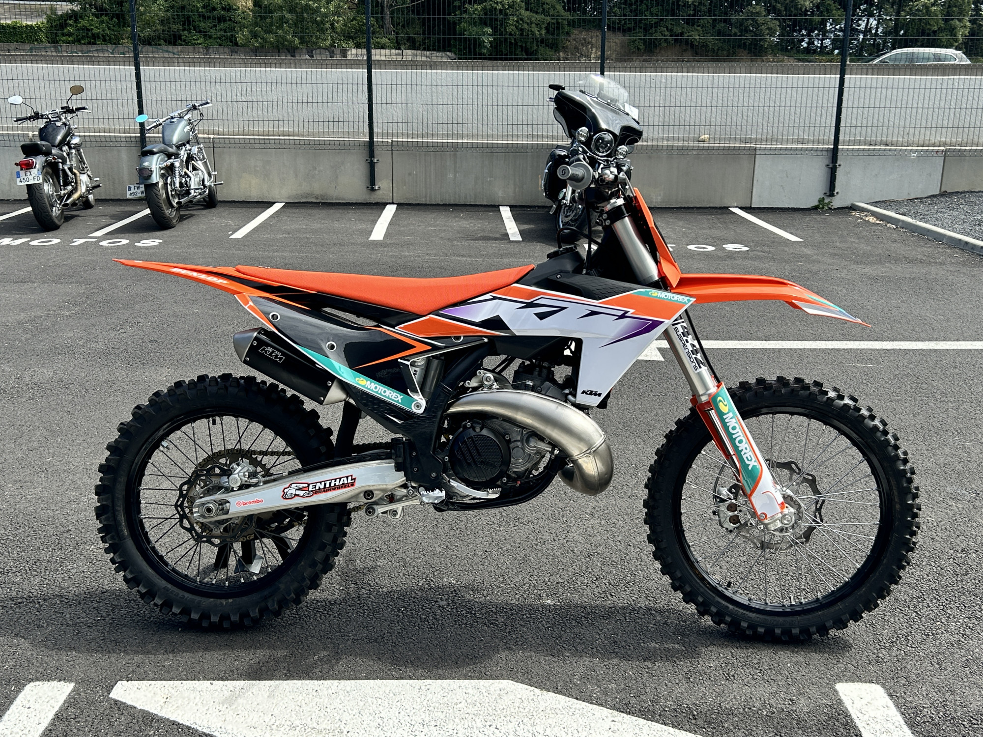 photo de KTM 250 SX 250 occasion de couleur  en vente à Sorgues n°3