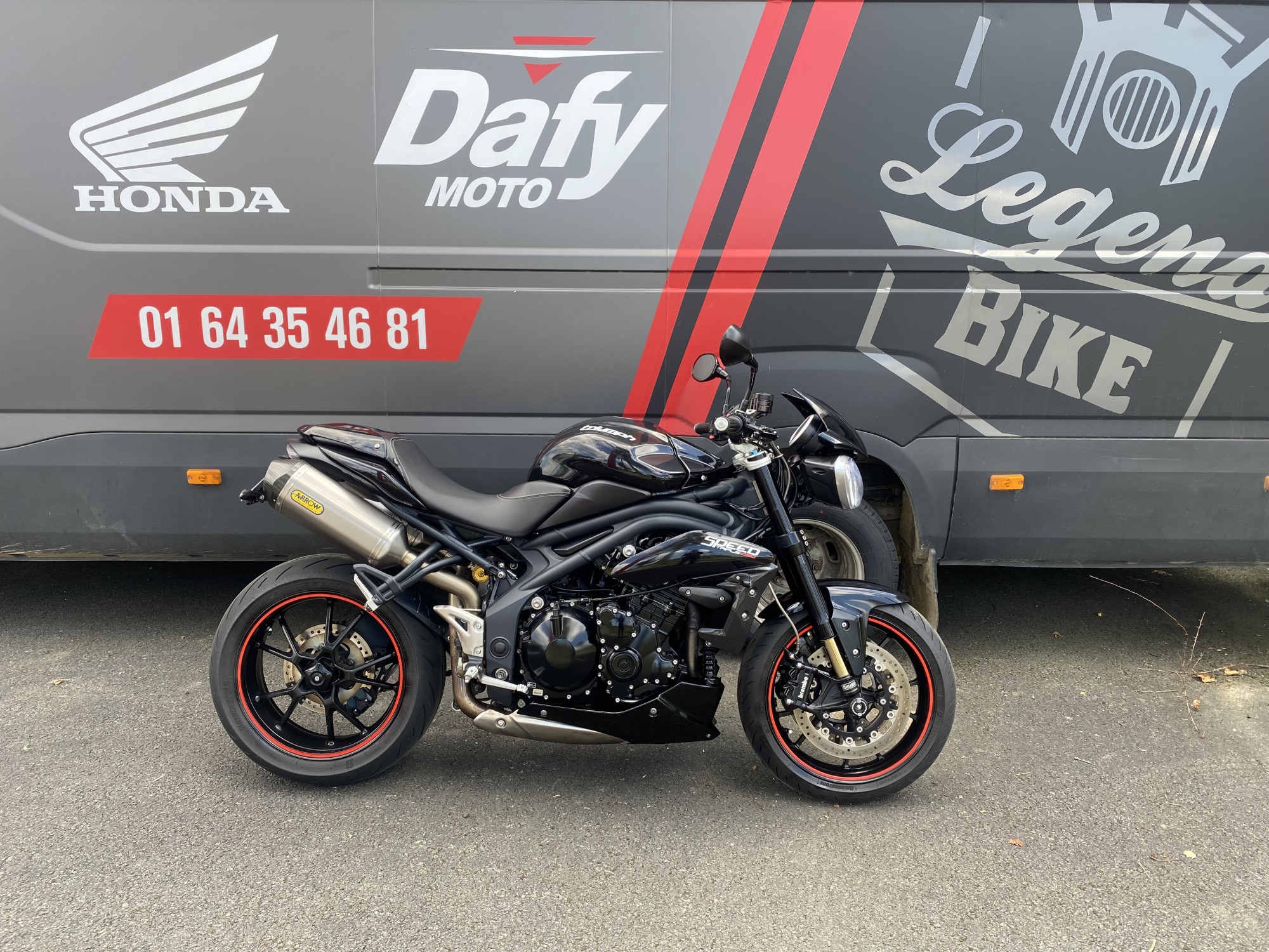 photo de TRIUMPH SPEED TRIPLE 1050 occasion de couleur  en vente à Meaux n°2