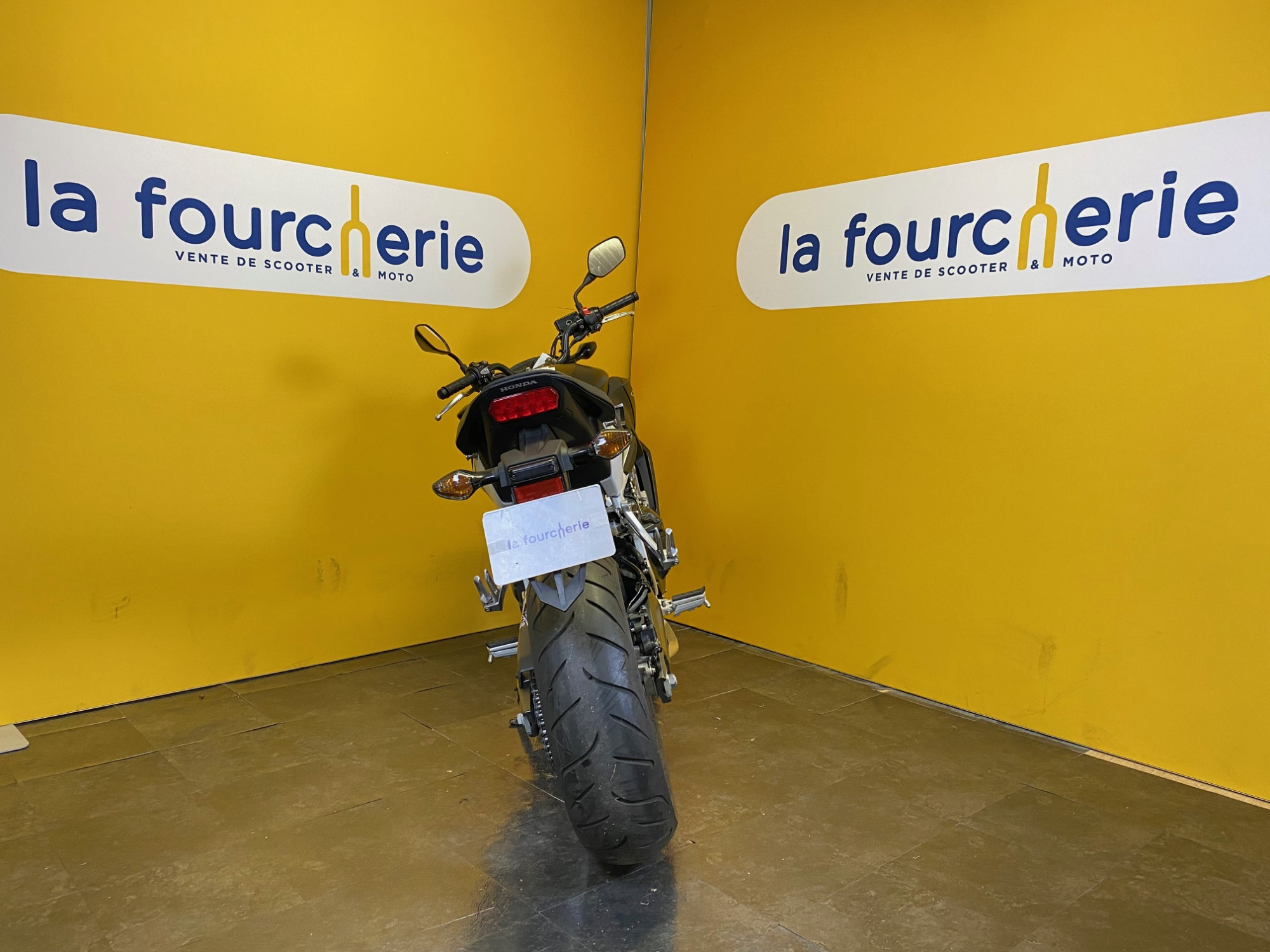 photo de HONDA CB 650 F 650 occasion de couleur  en vente   Paris 15