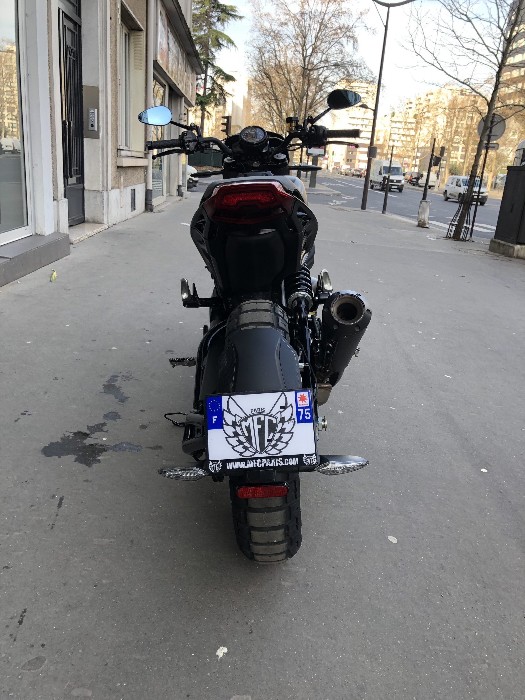 photo de INDIAN FTR 1200 RALLY 1200 occasion de couleur  en vente à Paris 17 n°2