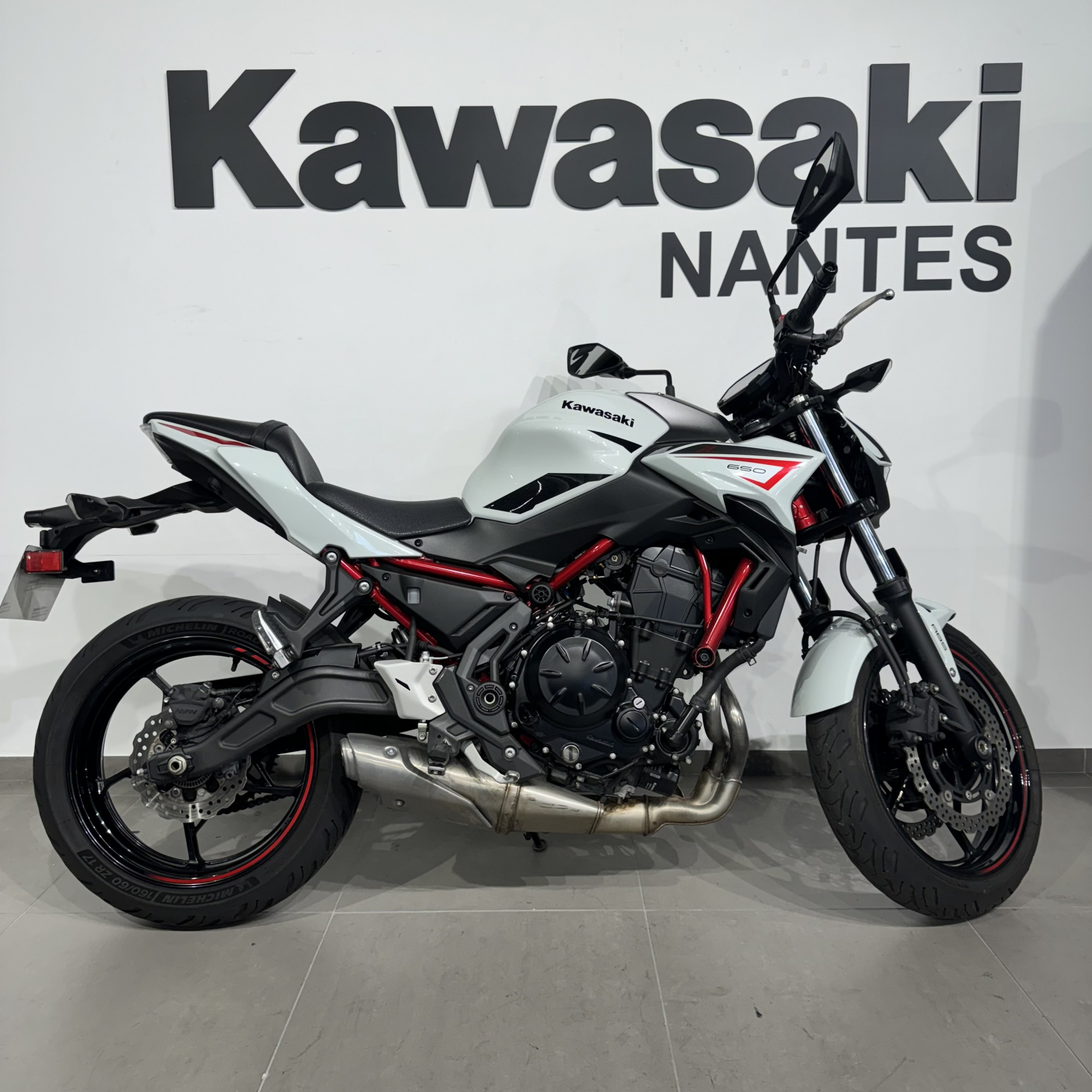 photo de KAWASAKI Z 650 (47.5CV) 650 occasion de couleur  en vente à Orvault n°3