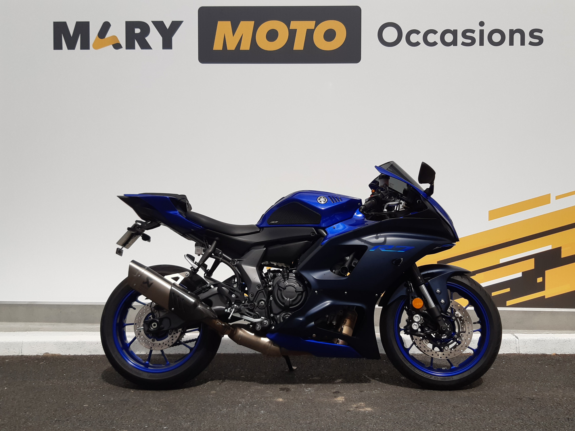 photo de YAMAHA YZF-R7 700 occasion de couleur  en vente à Bieville Beuville n°1