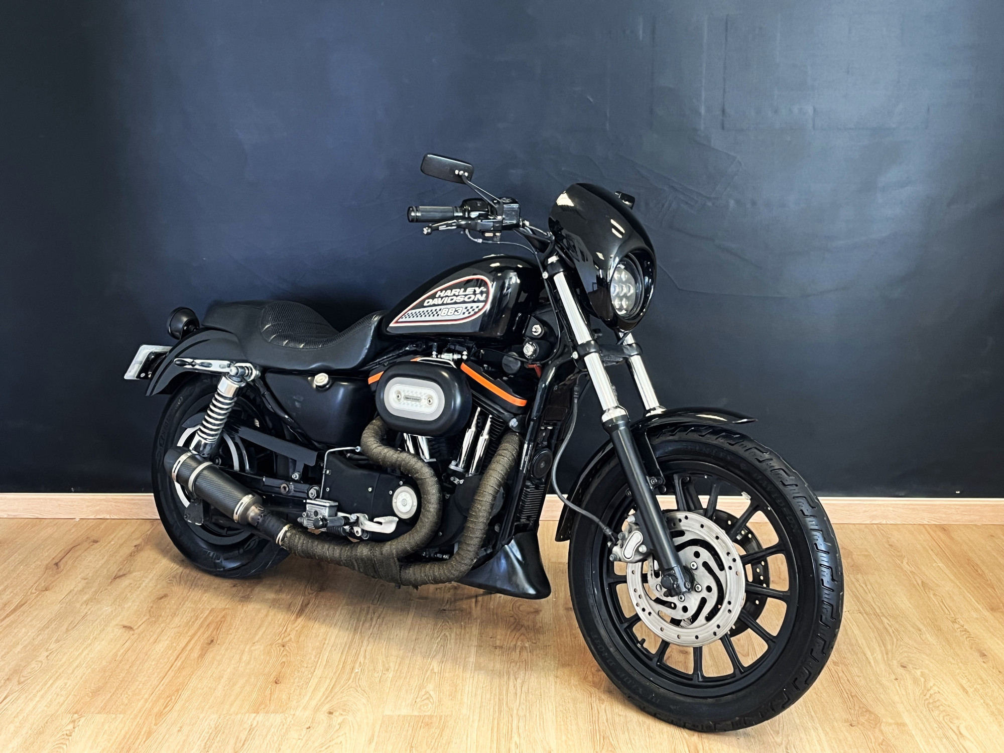 photo de HARLEY DAVIDSON SPORTSTER IRON 883 R 883 occasion de couleur  en vente à Sallertaine n°3