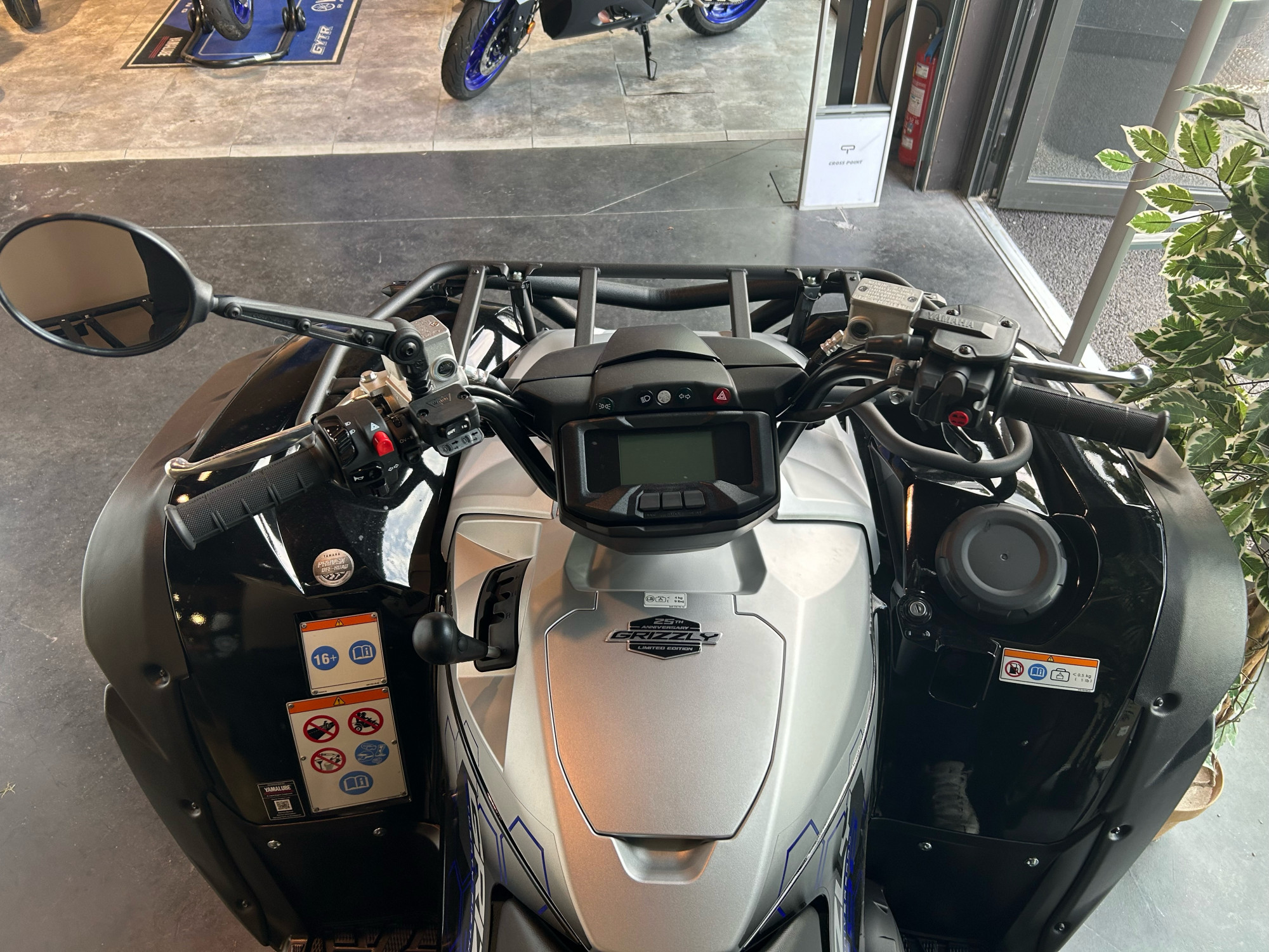 photo de YAMAHA YFM GRIZZLY 700 occasion de couleur  en vente à Dechy n°3