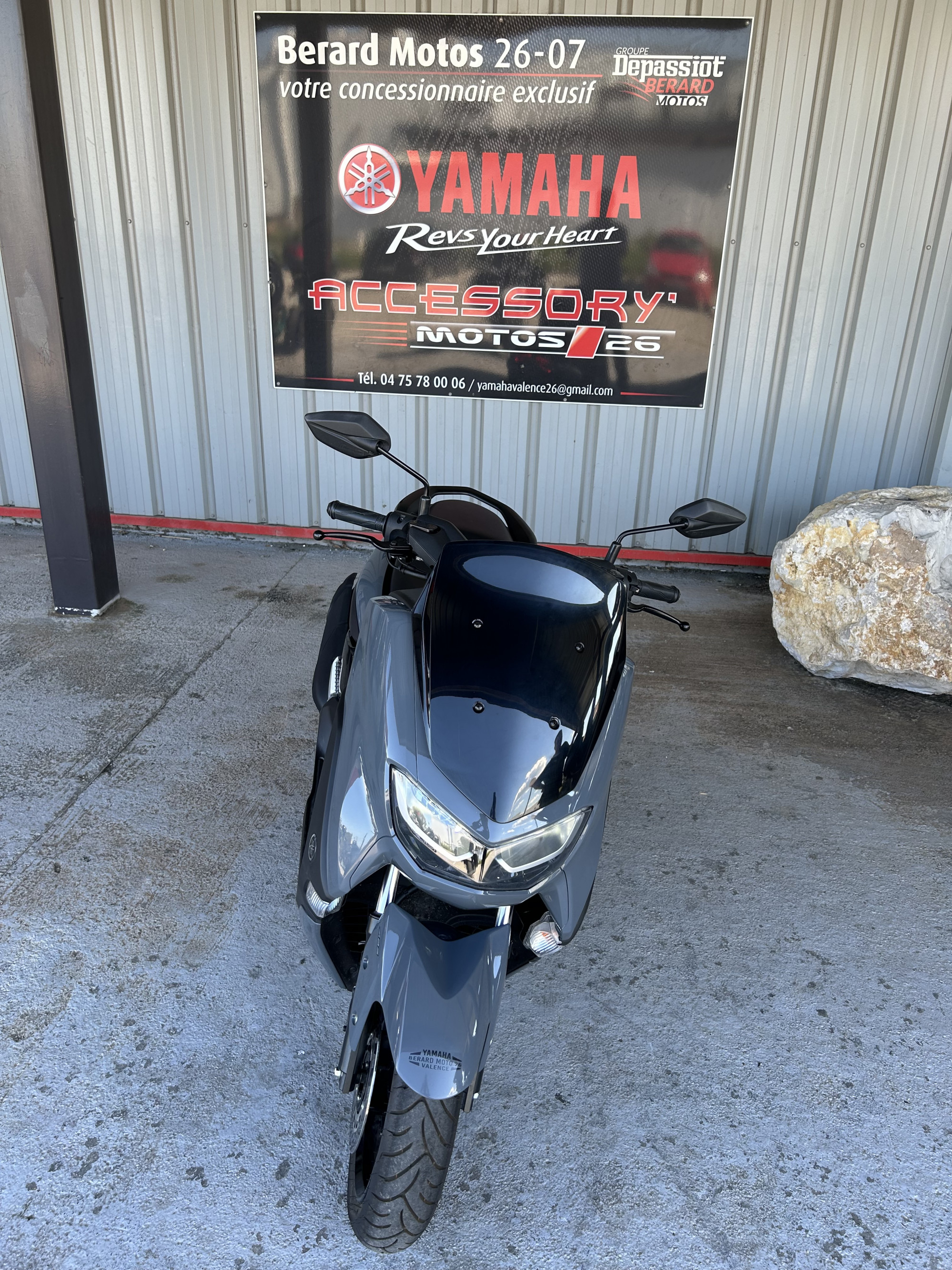 photo de YAMAHA NMAX 125 125 occasion de couleur  en vente à Bourg Les Valence n°2