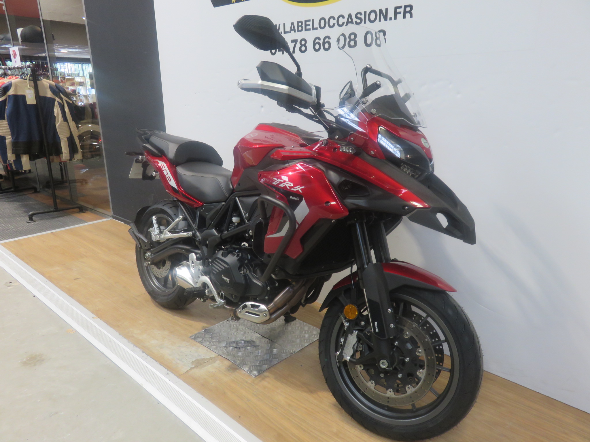 photo de BENELLI TRK 502 500 occasion de couleur  en vente à Limonest n°3