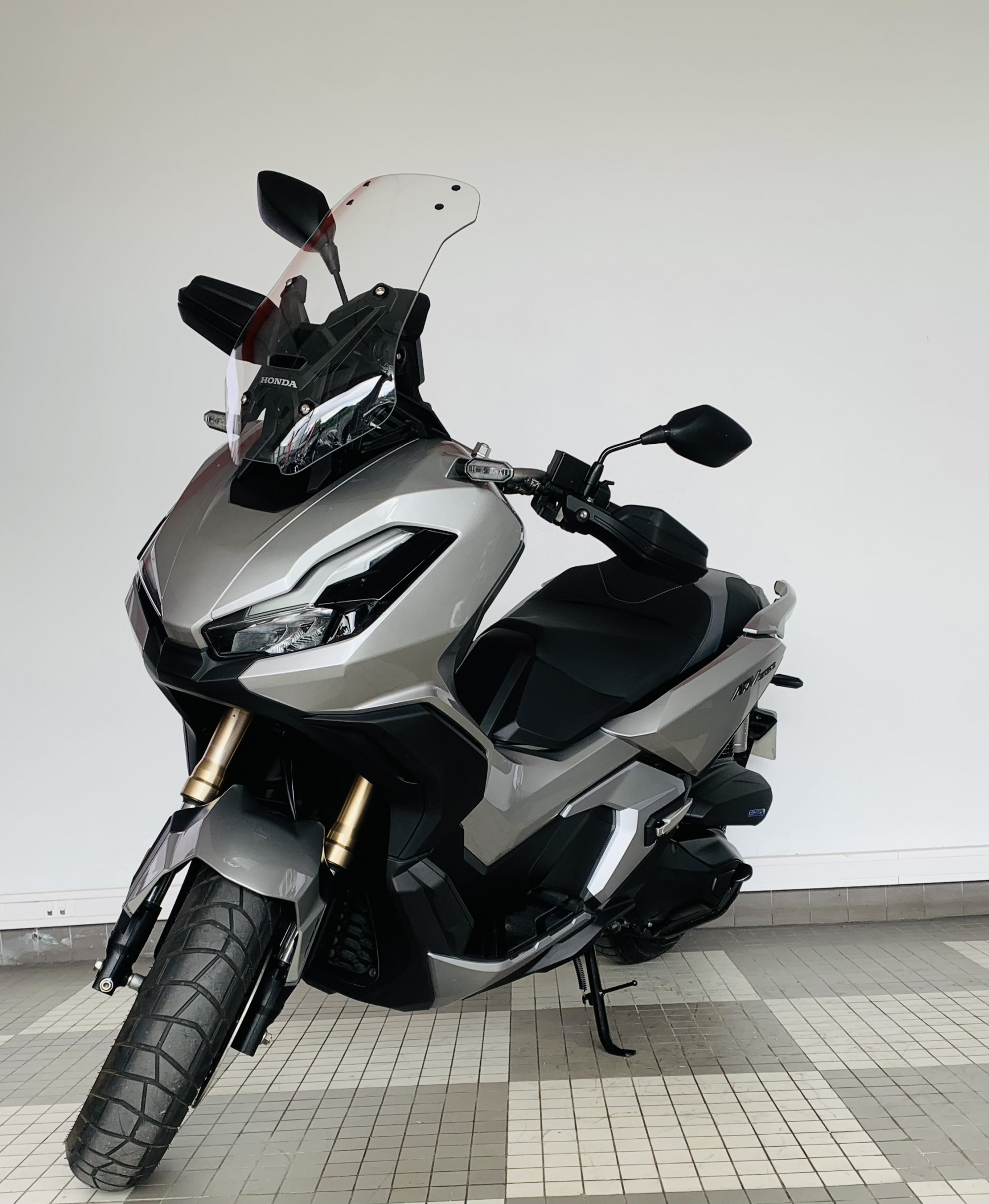 photo de HONDA ADV 350 350 occasion de couleur  en vente à Melun n°3