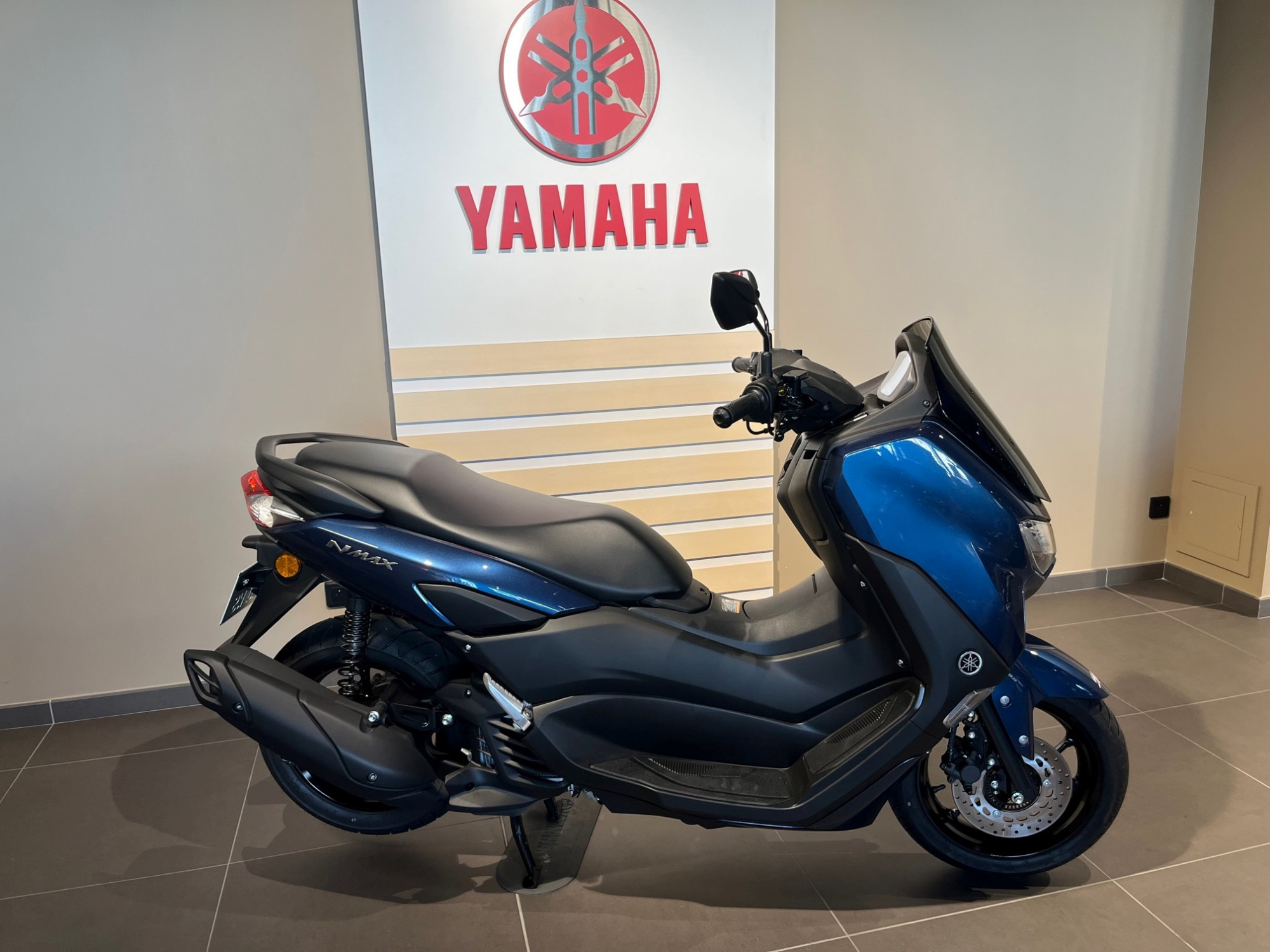 photo de YAMAHA NMAX 125 125 occasion de couleur  en vente à Besancon n°1