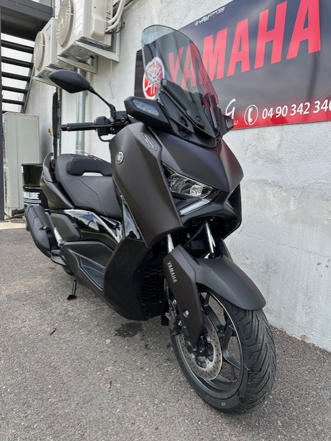 photo de YAMAHA XMAX 125 TECH MAX 125 occasion de couleur  en vente à Orange n°2