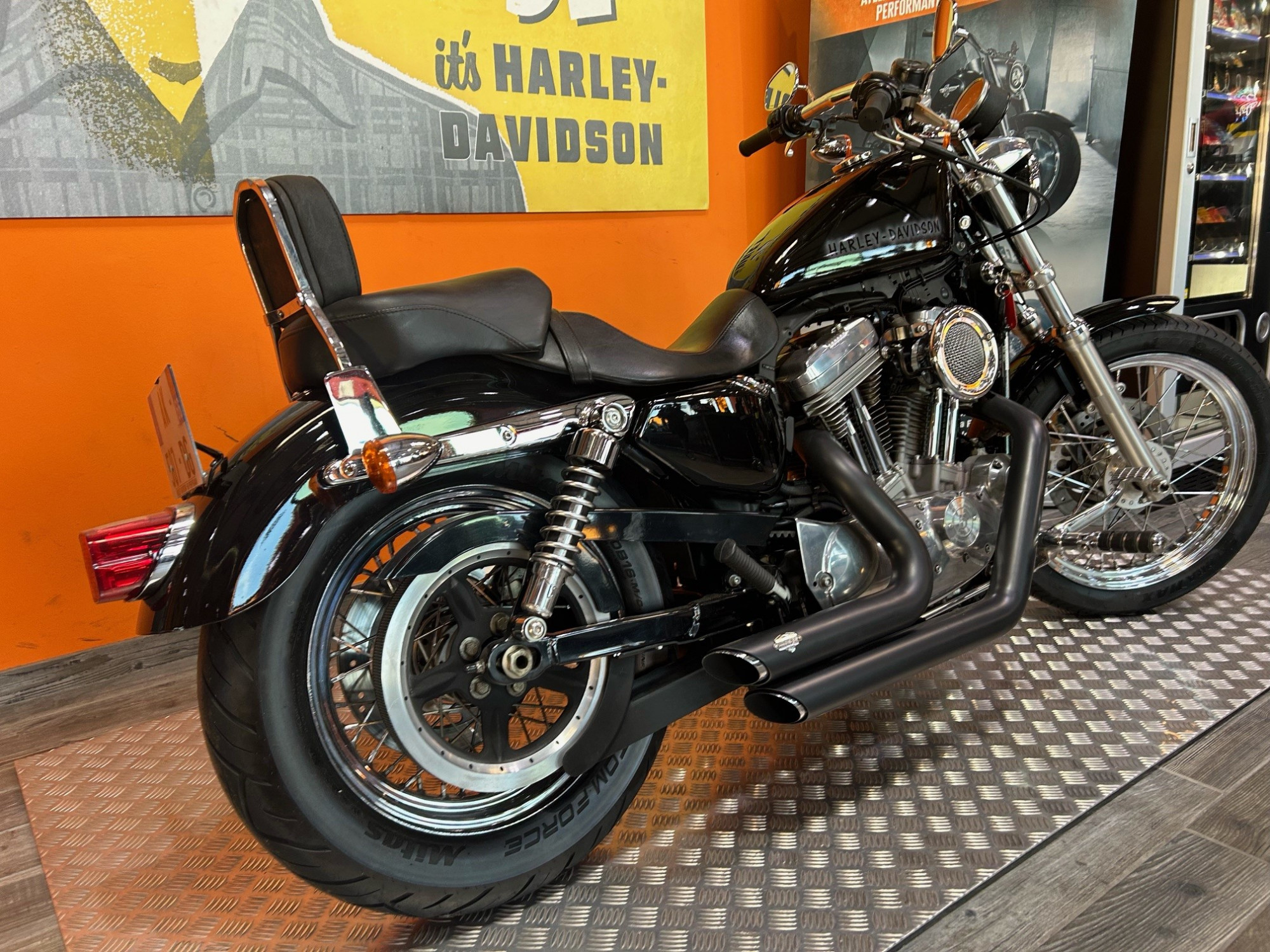 photo de HARLEY DAVIDSON SPORTSTER 883 LOW 883 occasion de couleur  en vente à Perpignan n°1