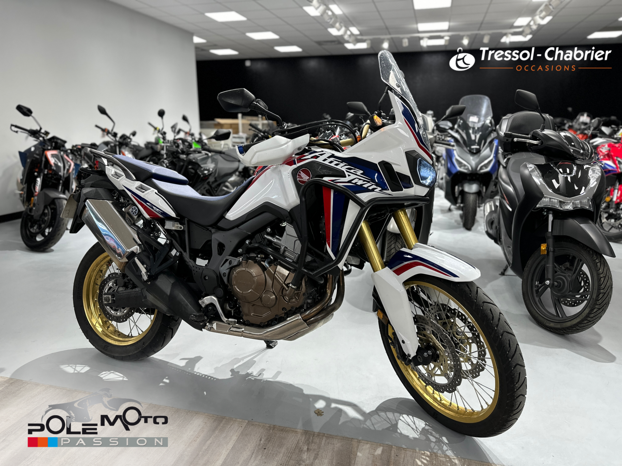 photo de HONDA AFRICA TWIN CRF1000L STD 1000 occasion de couleur  en vente à Carcassonne n°3