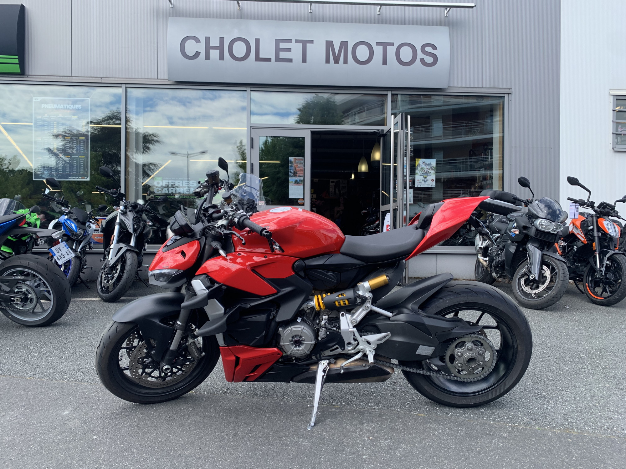 photo de DUCATI STREETFIGHTER 848 occasion de couleur  en vente à Cholet n°3