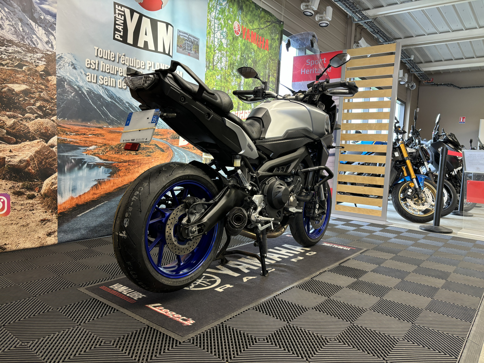 photo de YAMAHA MT-09 TRACER 847 occasion de couleur  en vente à Rennes n°3