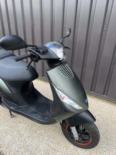 photo de PIAGGIO ZIP 50 4T 50 occasion de couleur  en vente à Lavau n°3