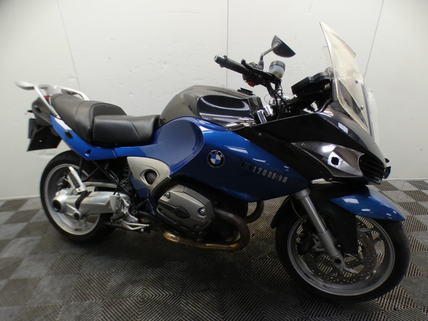 photo de BMW R 1200 ST 1200 occasion de couleur  en vente   Pressigny Les Pins