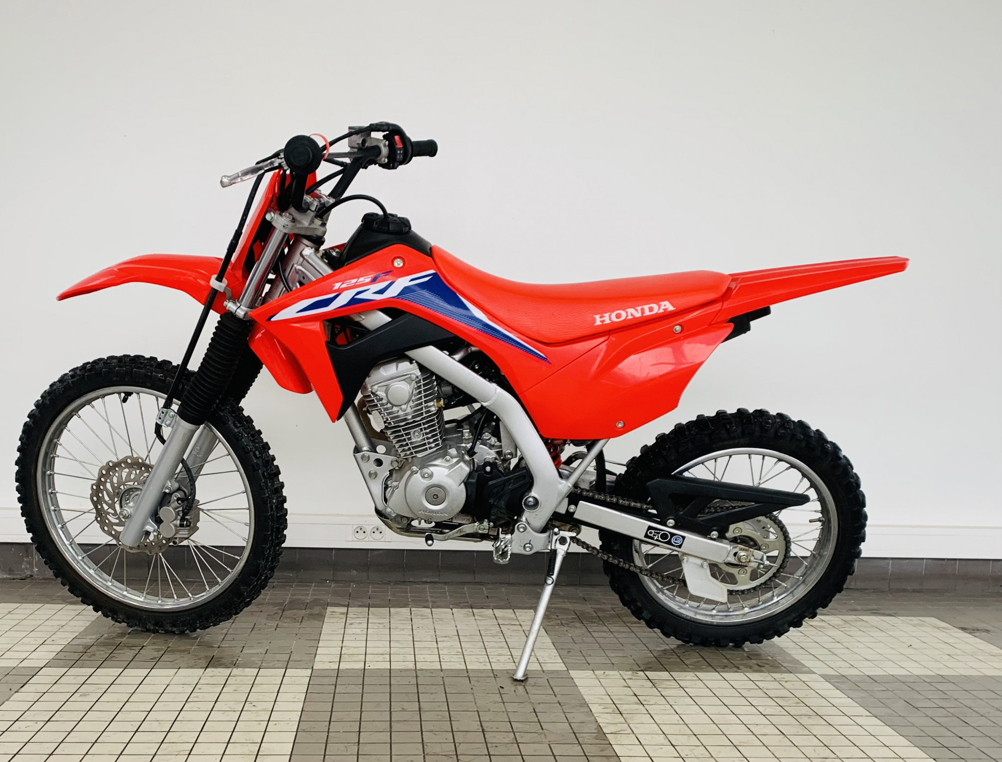 photo de HONDA CRF 125 125 occasion de couleur  en vente à Melun n°2