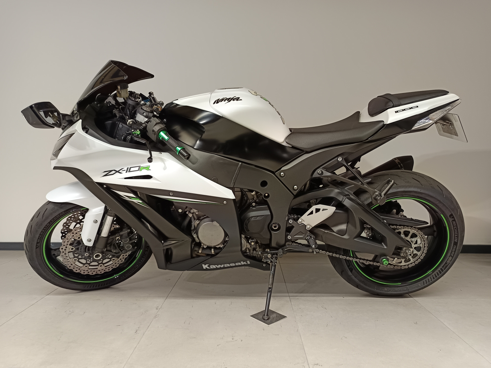 photo de KAWASAKI ZX-10R 998 occasion de couleur  en vente à Cabestany n°2