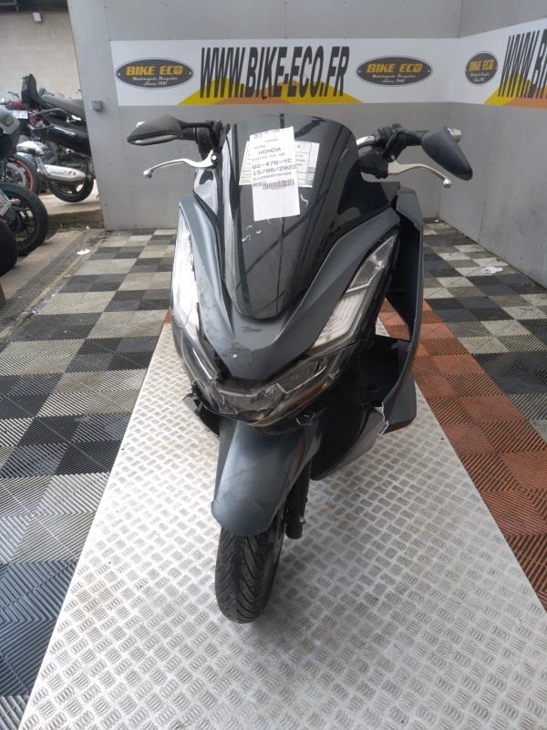 photo de HONDA PCX 125 occasion de couleur  en vente à Vitrolles n°3