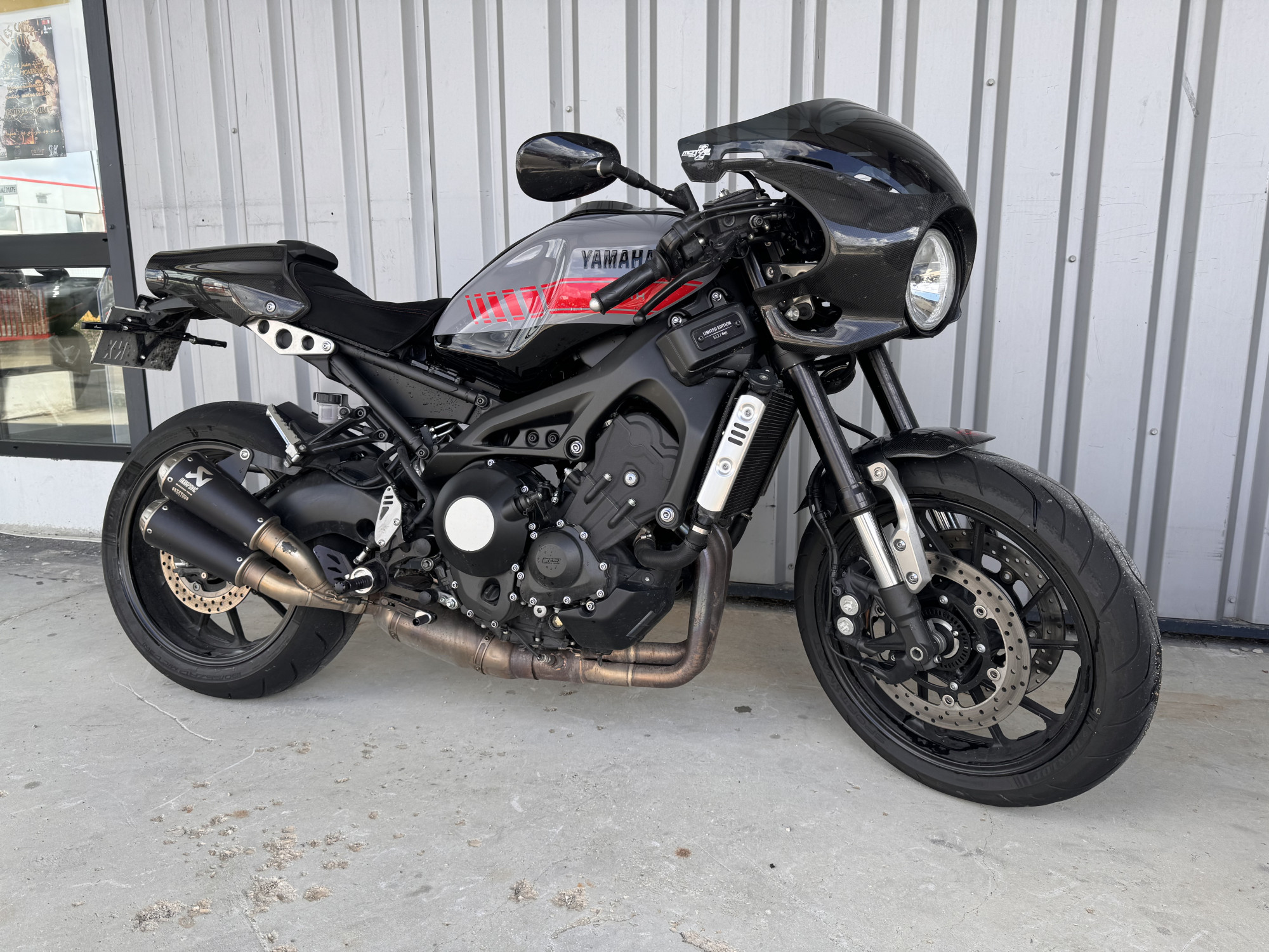 photo de YAMAHA 900  XSR ABARTH 900 occasion de couleur  en vente à Pontarlier n°2