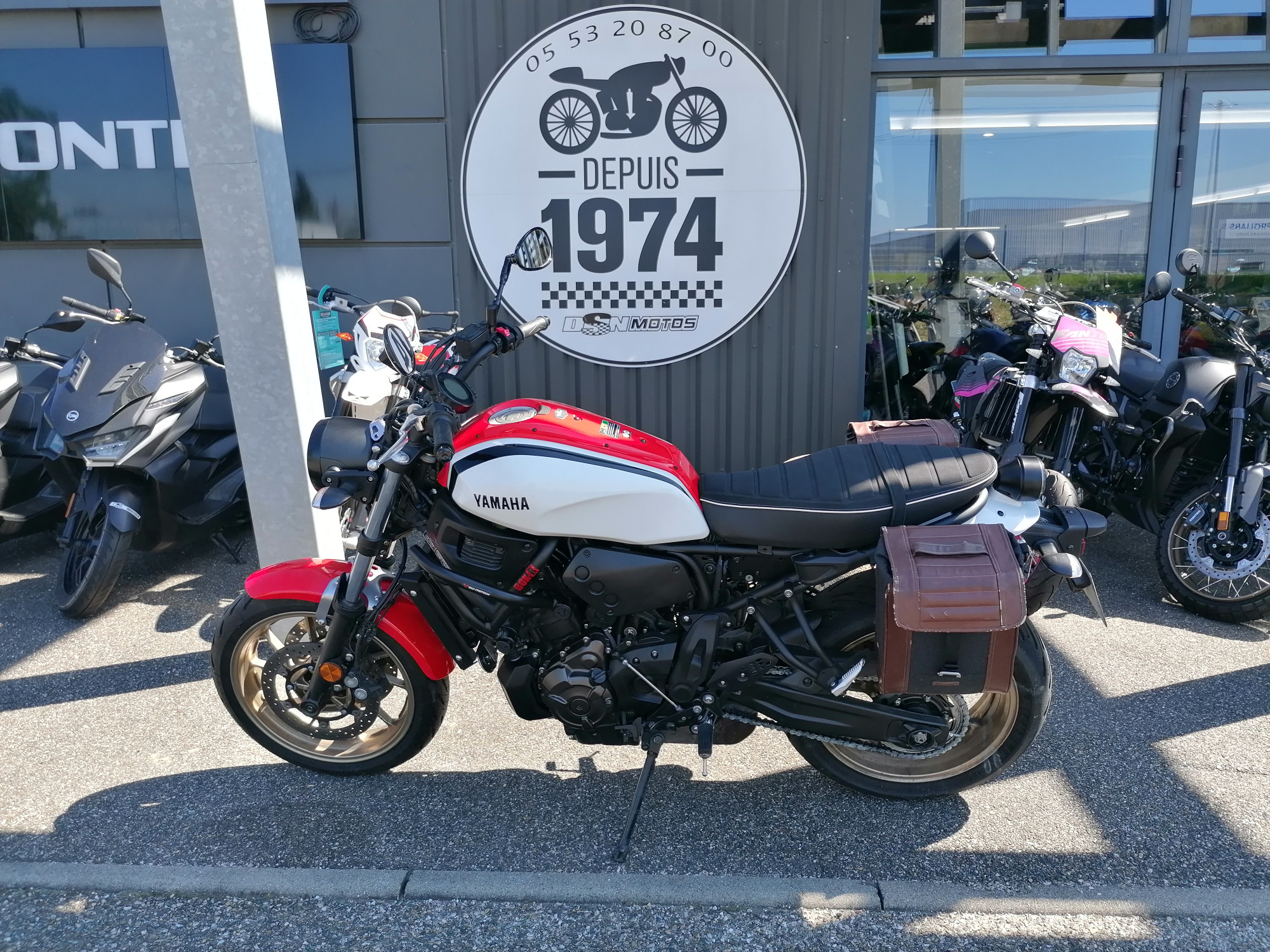 photo de YAMAHA XSR 700 700 occasion de couleur  en vente à Marmande n°2