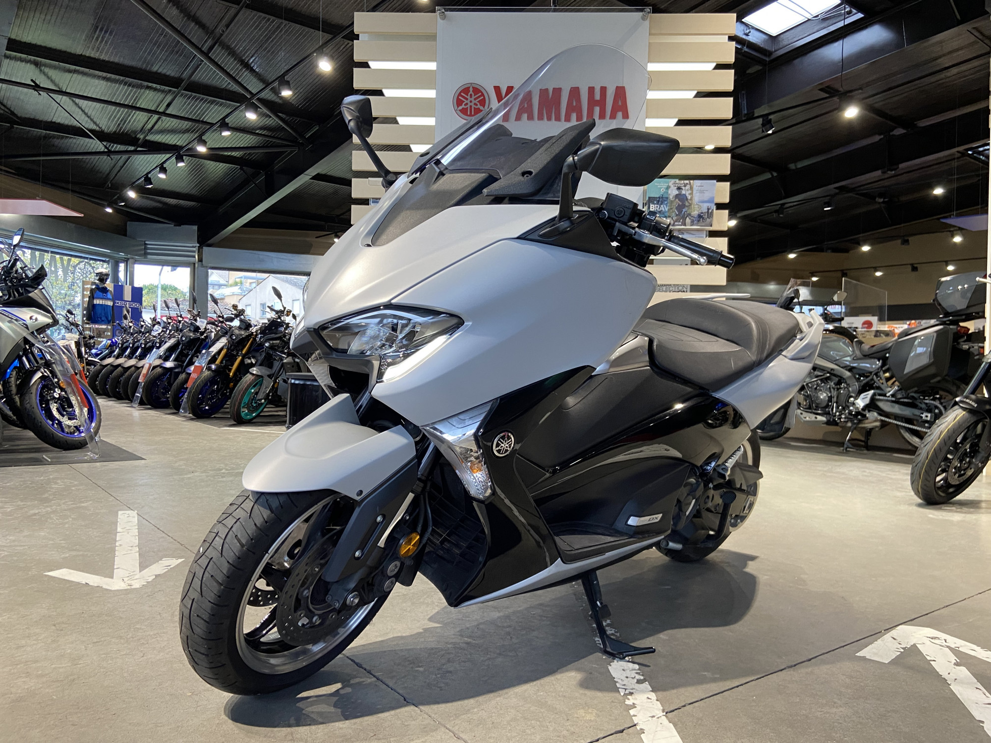 photo de YAMAHA TMAX 530 DX 530 occasion de couleur  en vente à Toulouse n°1