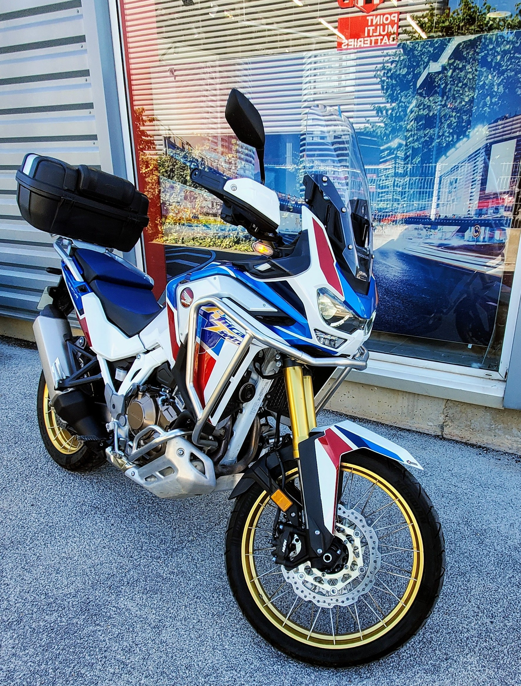 photo de HONDA AFRICA TWIN CRF1100L ADVENTURE S 1100 occasion de couleur  en vente à Montpellier n°2