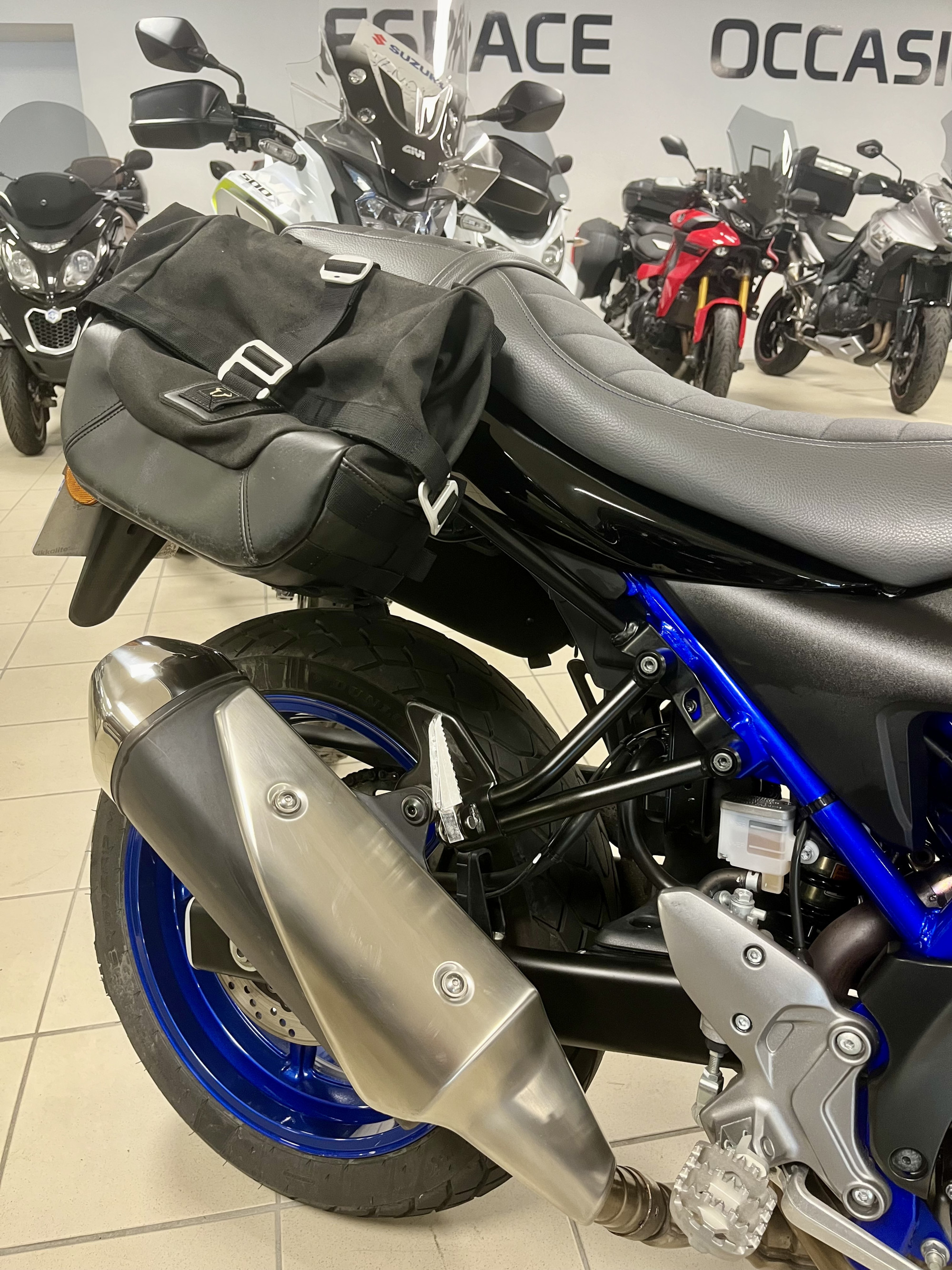 photo de SUZUKI SV 650 650 occasion de couleur  en vente à Lanester n°3