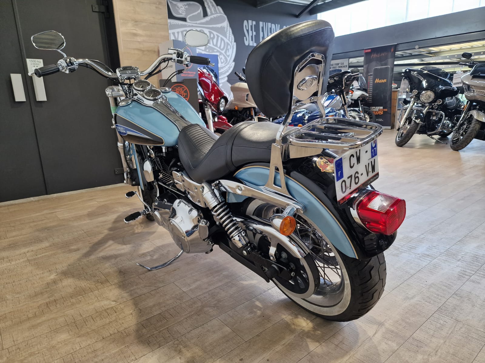 photo de HARLEY DAVIDSON DYNA CUSTOM 1584 1584 occasion de couleur  en vente à Begles n°3