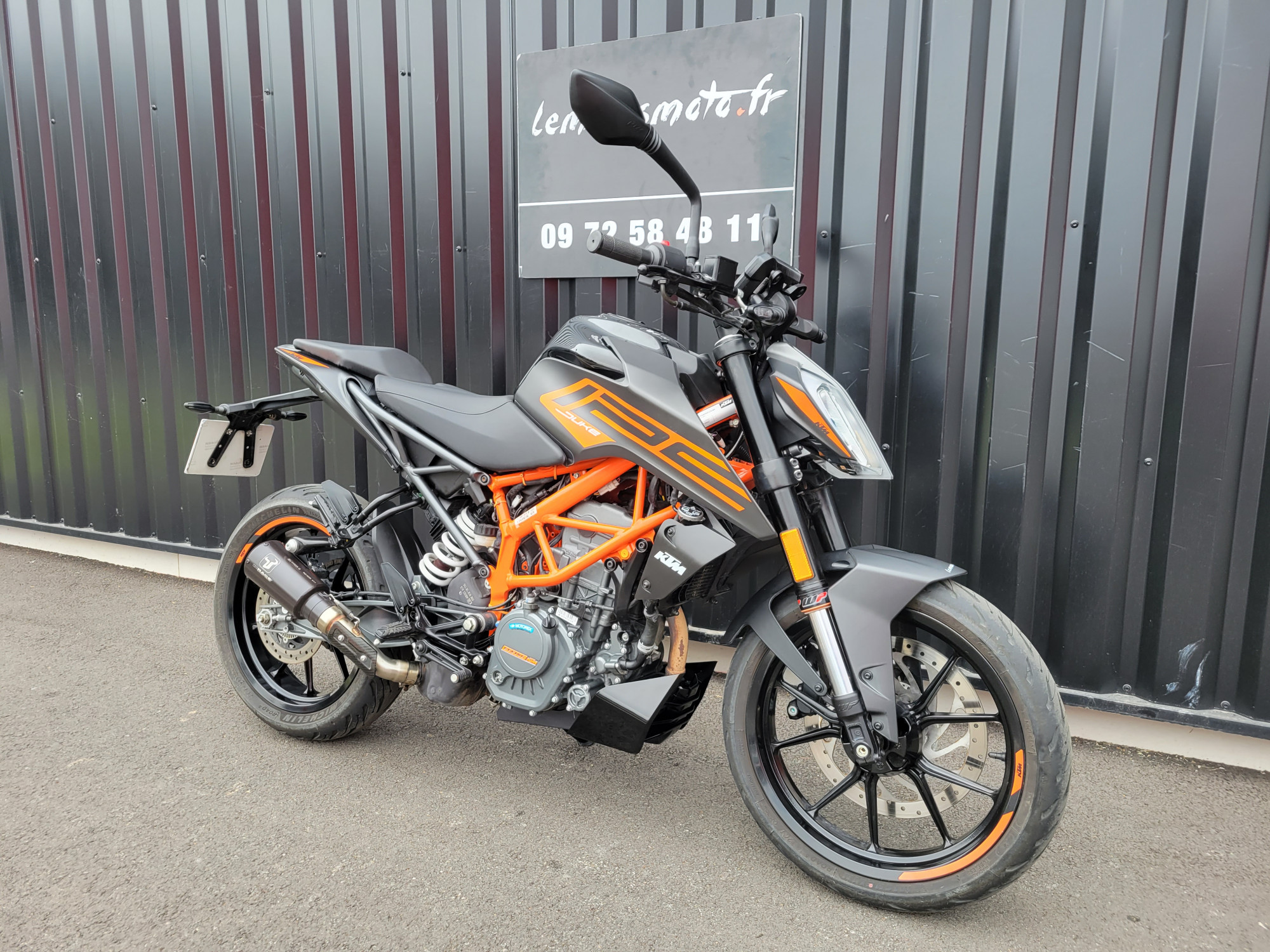 photo de KTM 125 DUKE ABS 125 occasion de couleur  en vente à Ruaudin n°2