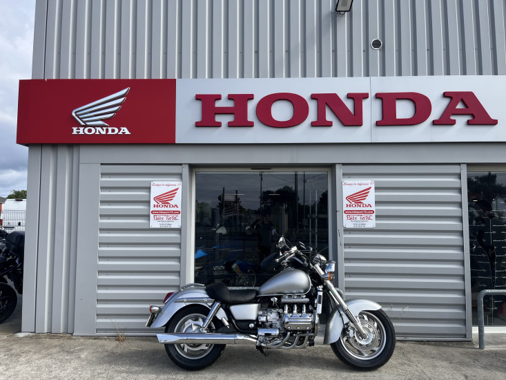 photo de HONDA F6C 1500 1500 occasion de couleur  en vente à Le Mans n°3