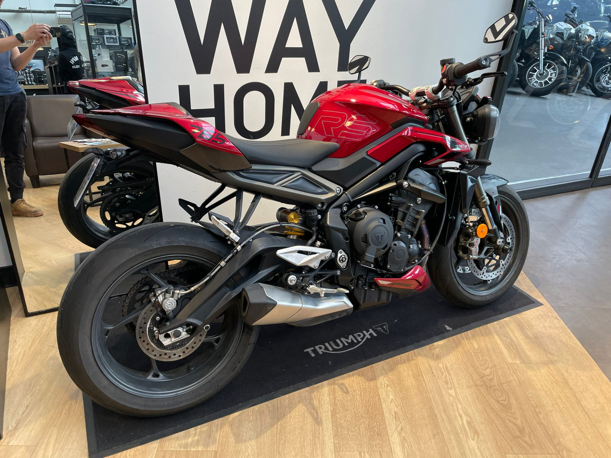 photo de TRIUMPH STREET TRIPLE 765 RS 765 occasion de couleur  en vente à Louveciennes n°2