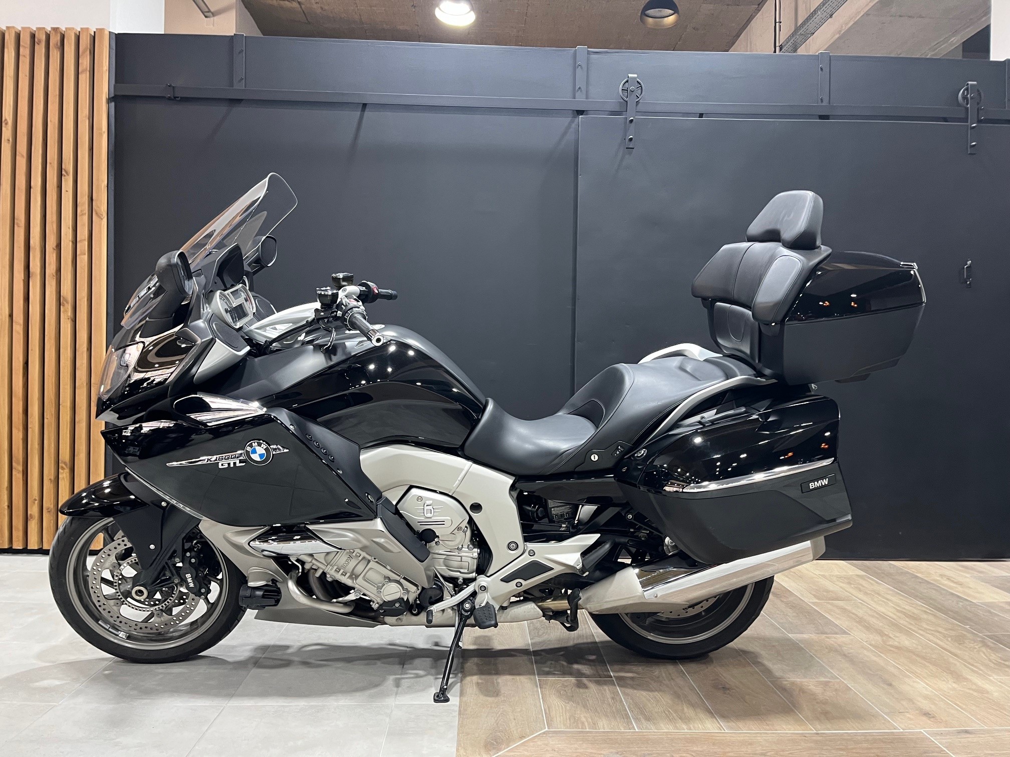 photo de BMW K 1600 GTL 1600 occasion de couleur  en vente à Marseille 08 n°3