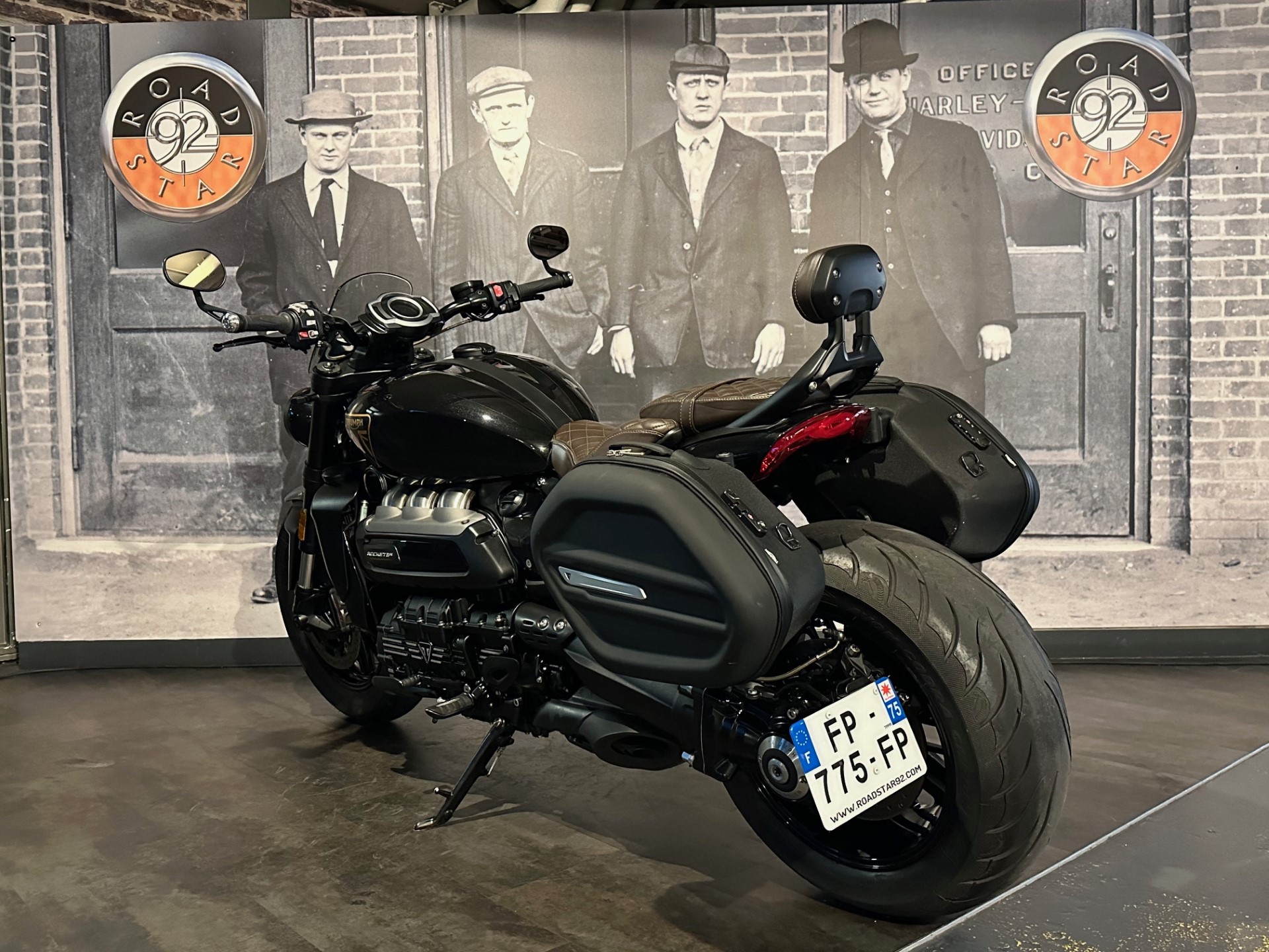 photo de TRIUMPH ROCKET 3 R 2500 occasion de couleur  en vente à St Cloud n°3