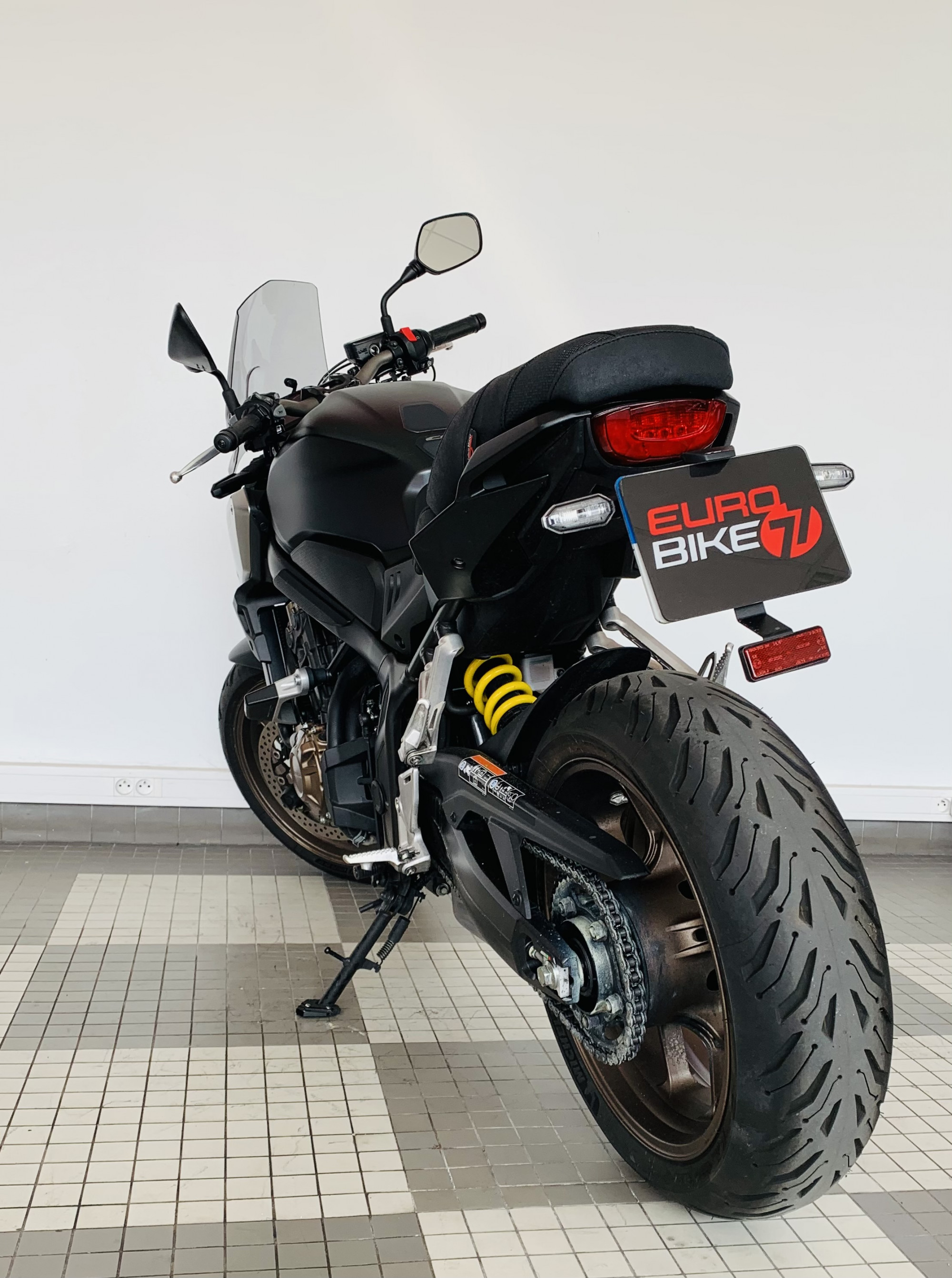 photo de HONDA CB650R NEO SPORTS CAFé 650 occasion de couleur  en vente   Melun