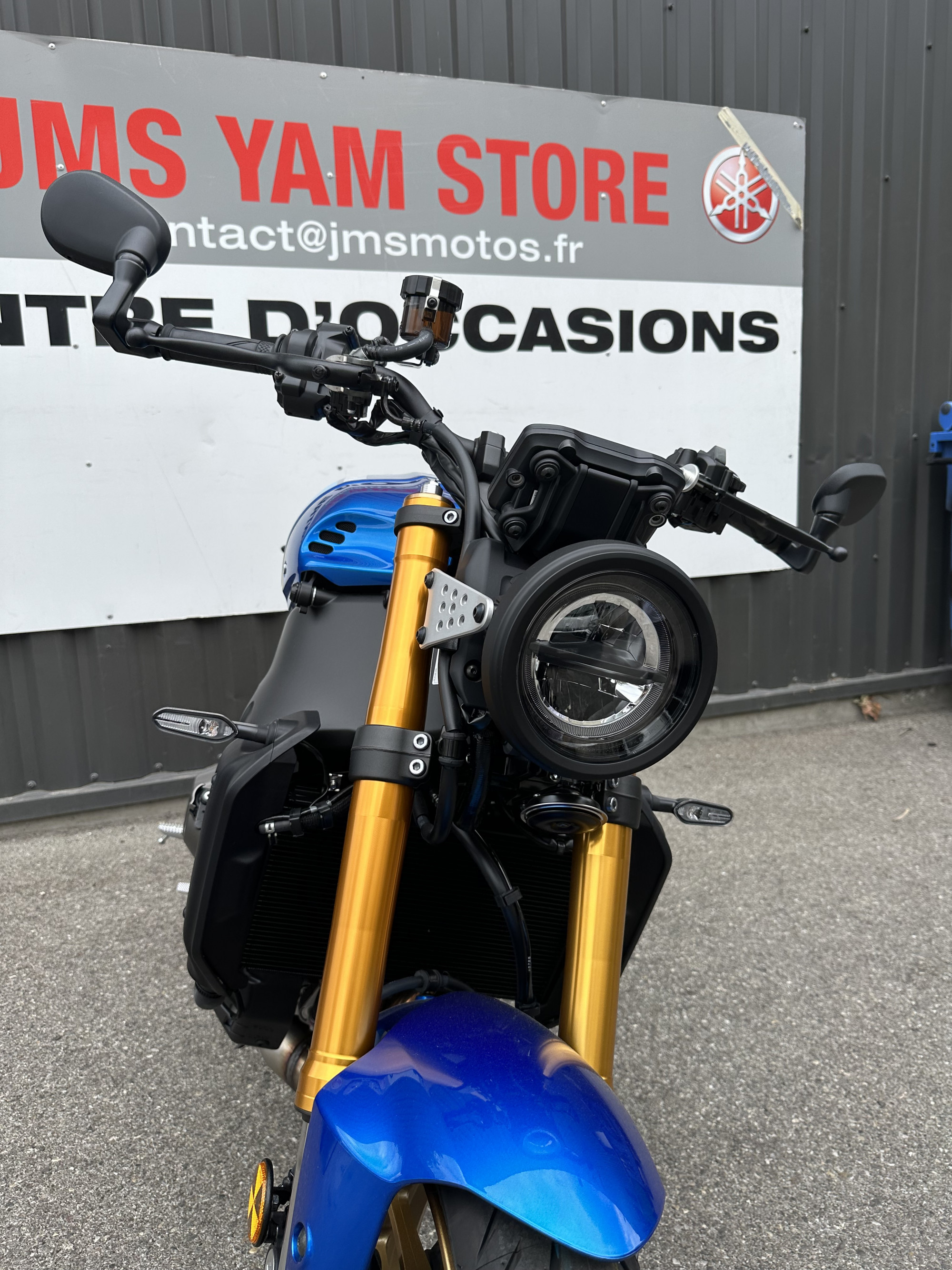 photo de YAMAHA XSR 900 850 occasion de couleur  en vente à Avignon n°2