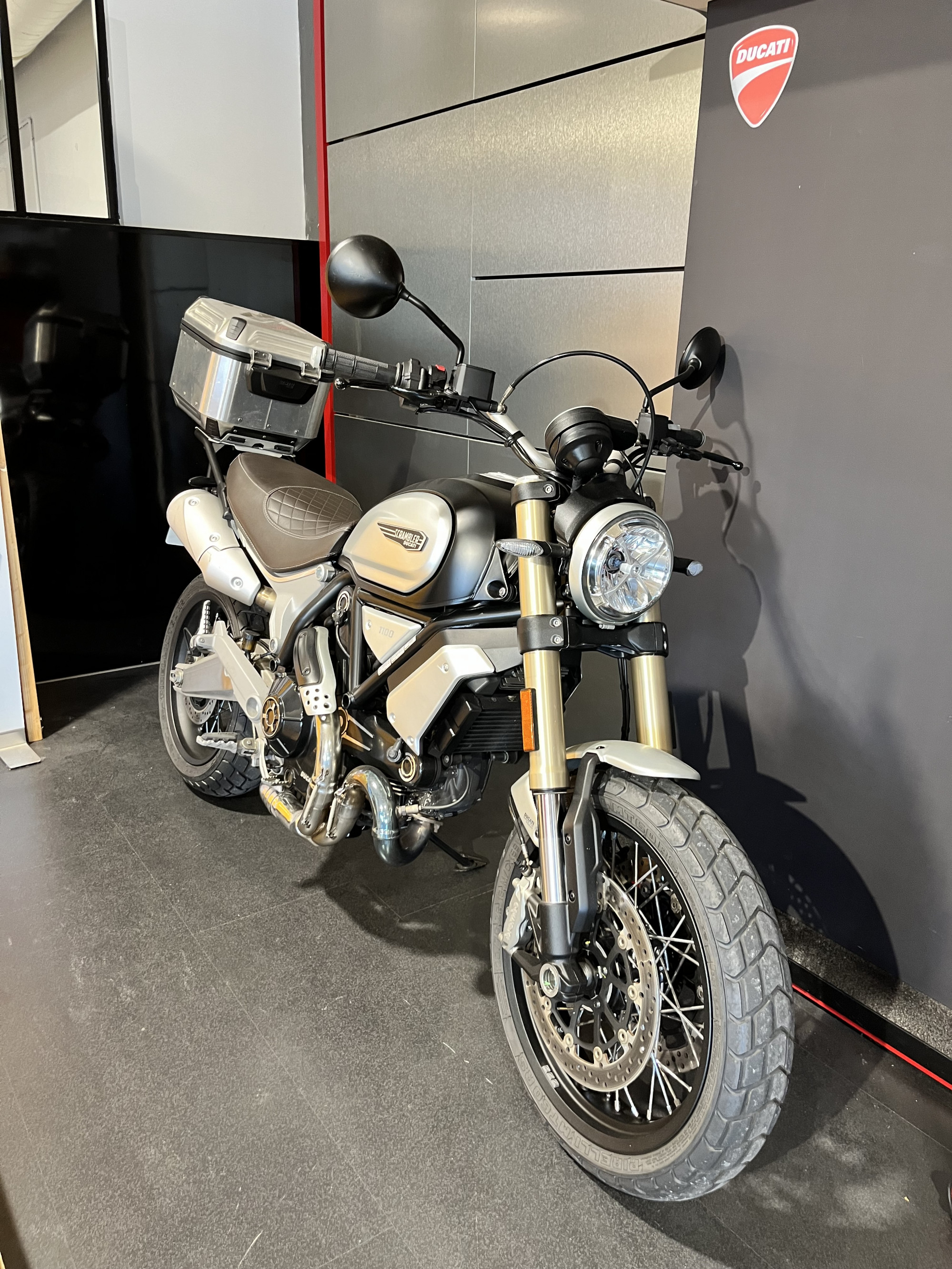 photo de DUCATI SCRAMBLER 1100 occasion de couleur  en vente   Calais