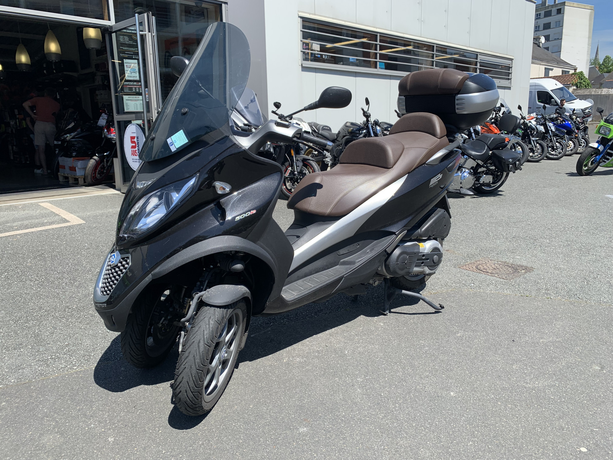 photo de PIAGGIO MP3 500LT BUSINESS 500 occasion de couleur  en vente à Cholet n°2