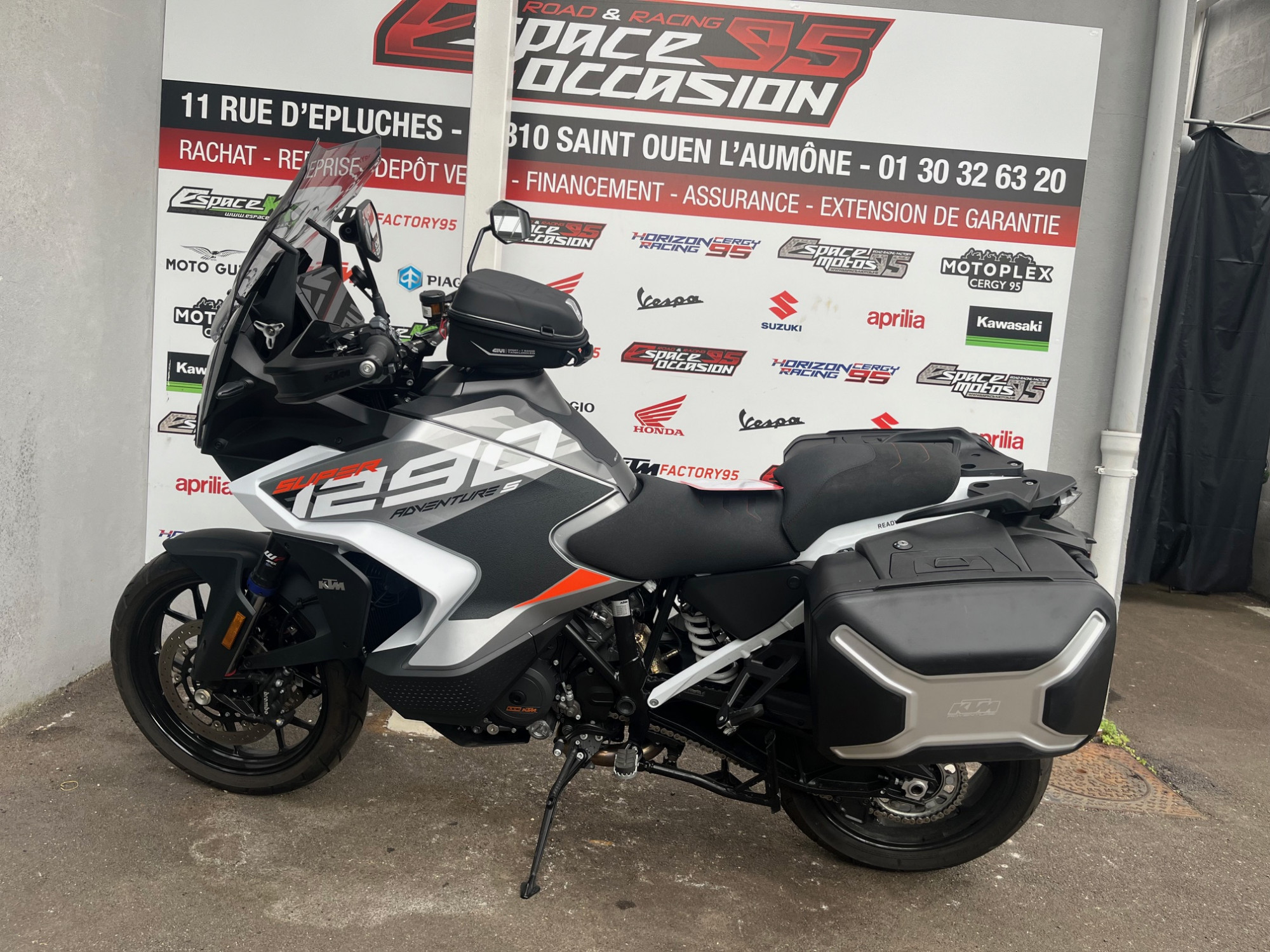 photo de KTM 1290 SUPER ADVENTURE S 1290 occasion de couleur  en vente à St Ouen L Aumone n°3