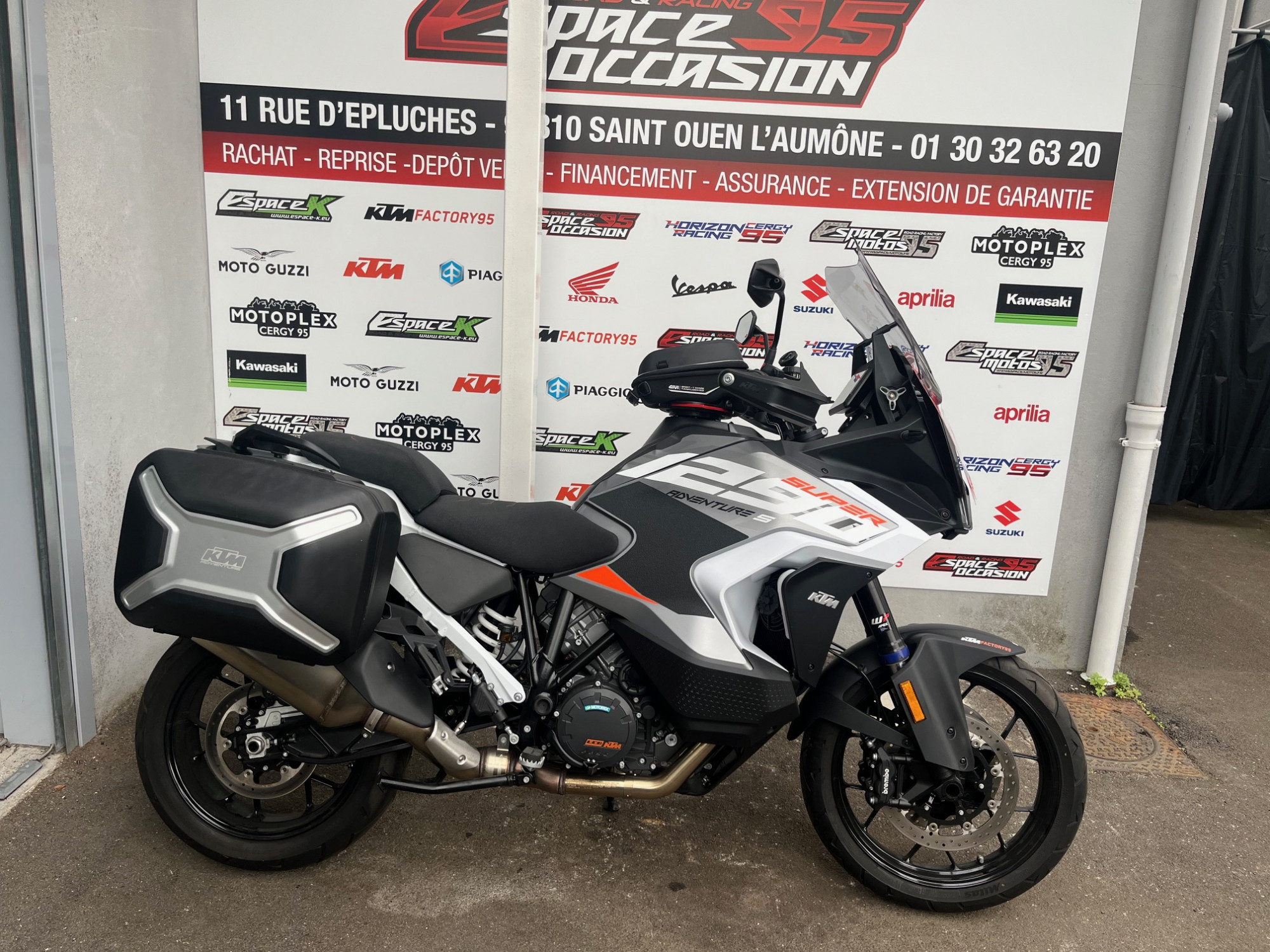 photo de KTM 1290 SUPER ADVENTURE S 1290 occasion de couleur  en vente à St Ouen L Aumone n°1