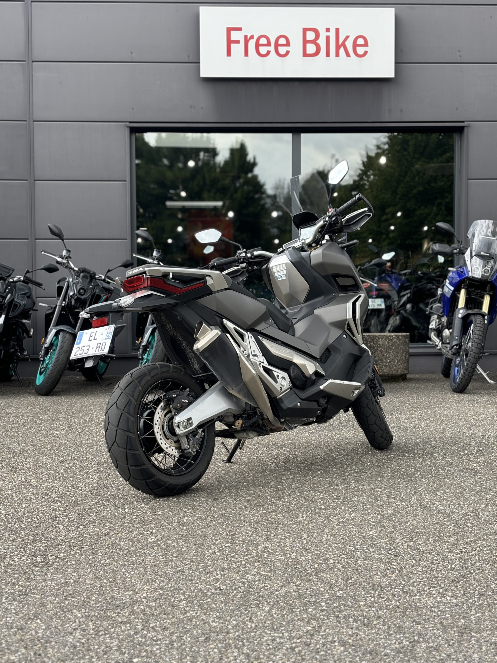 photo de HONDA X-ADV 750 occasion de couleur  en vente à Mulhouse n°2